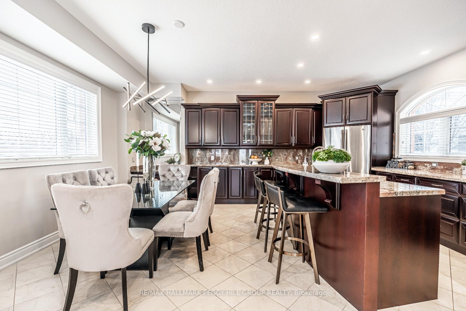 Photo 7 of 27 White Oaks Road, Barrie, Lakeshore — HOMEH