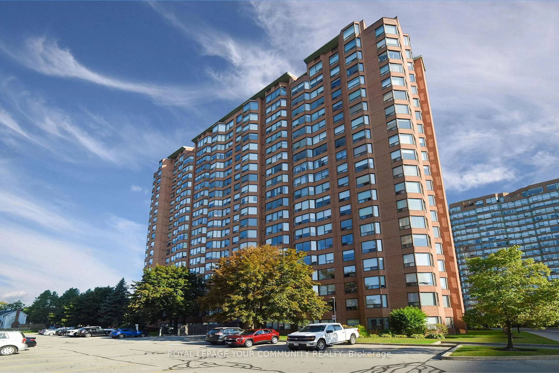 Photo 2 of Unit 1808, 1270 Maple Crossing Boulevard, Burlington, Brant — HOMEH