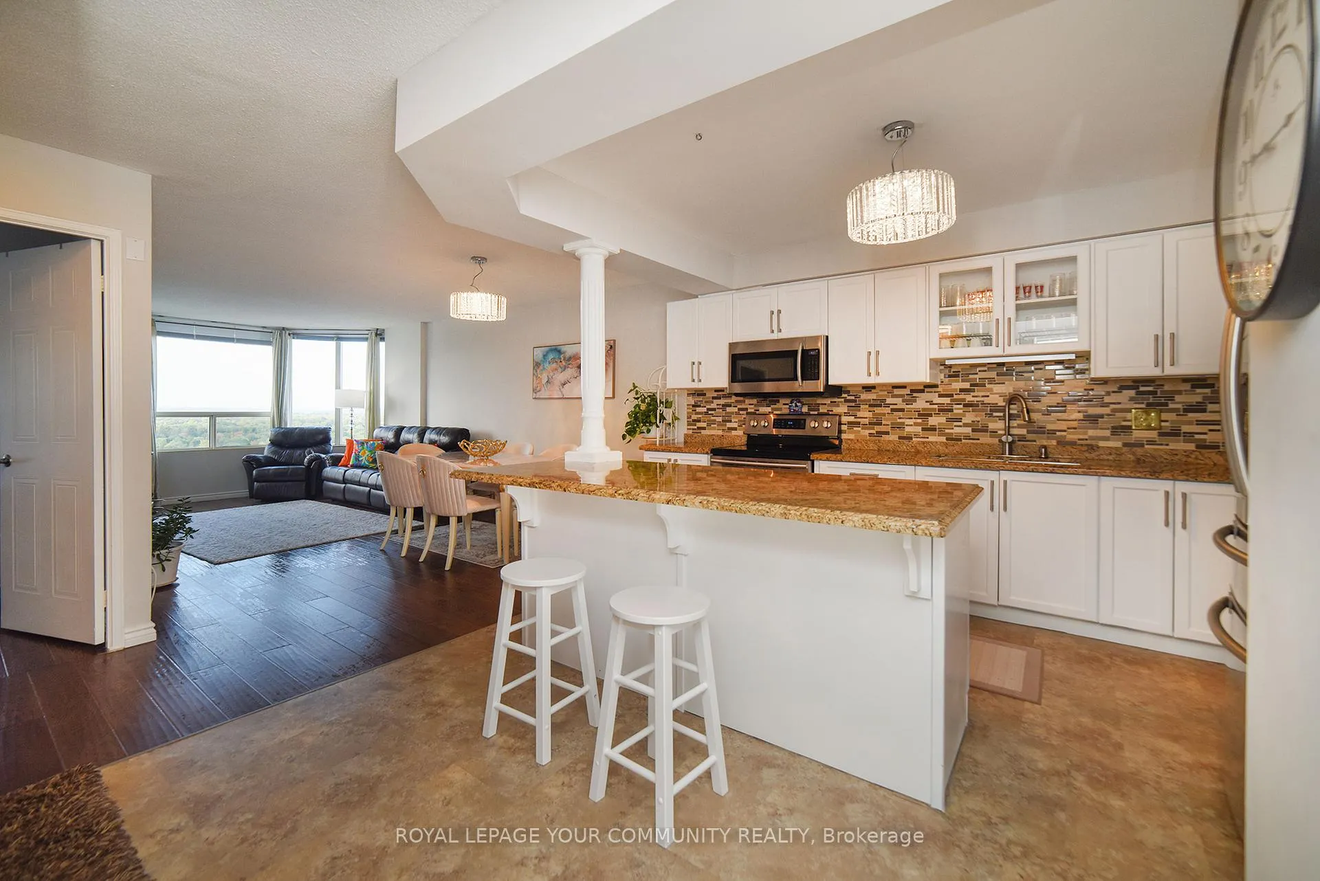 Photo 17 of Unit 1808, 1270 Maple Crossing Boulevard, Burlington, Brant — HOMEH