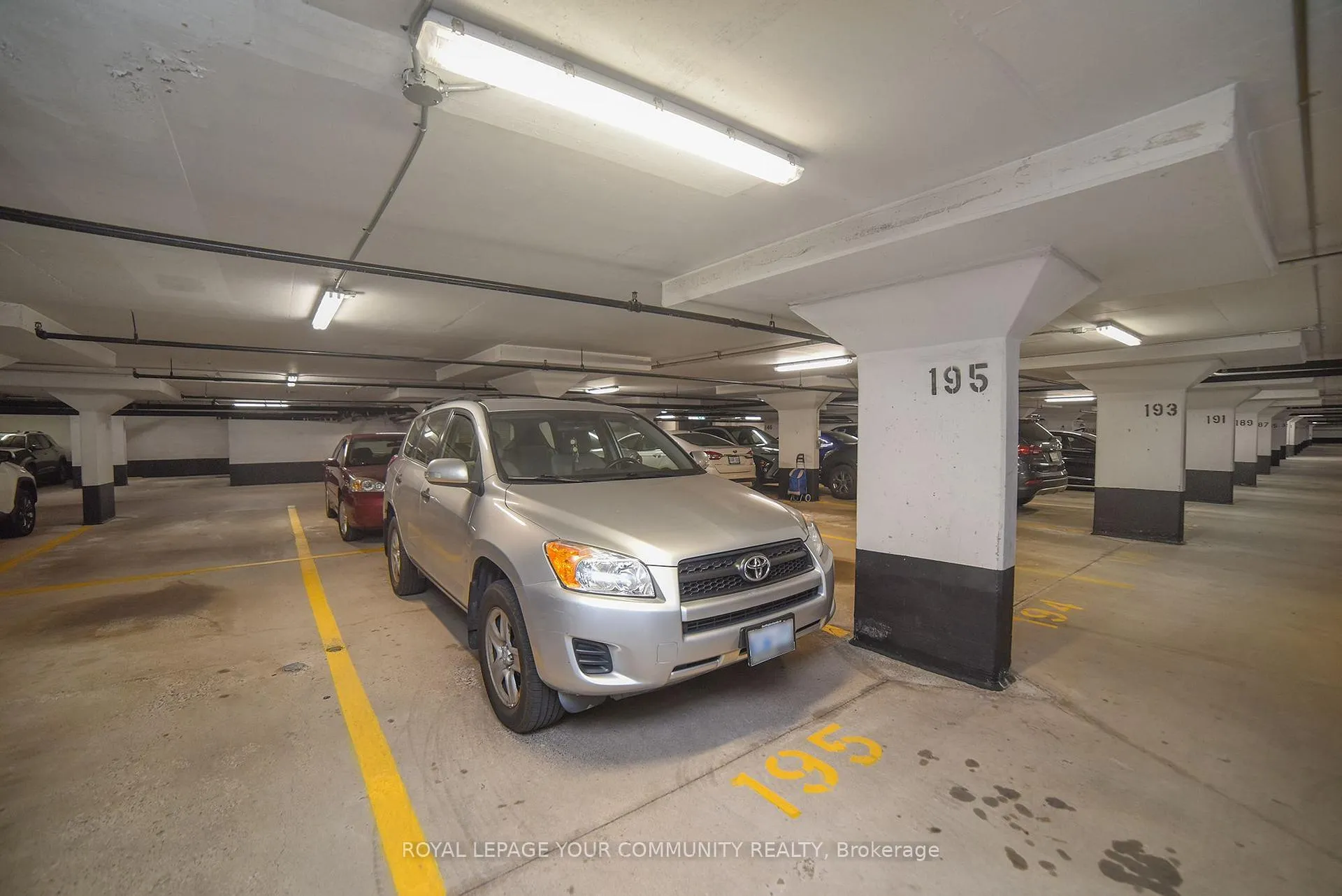 Photo 42 of Unit 1808, 1270 Maple Crossing Boulevard, Burlington, Brant — HOMEH