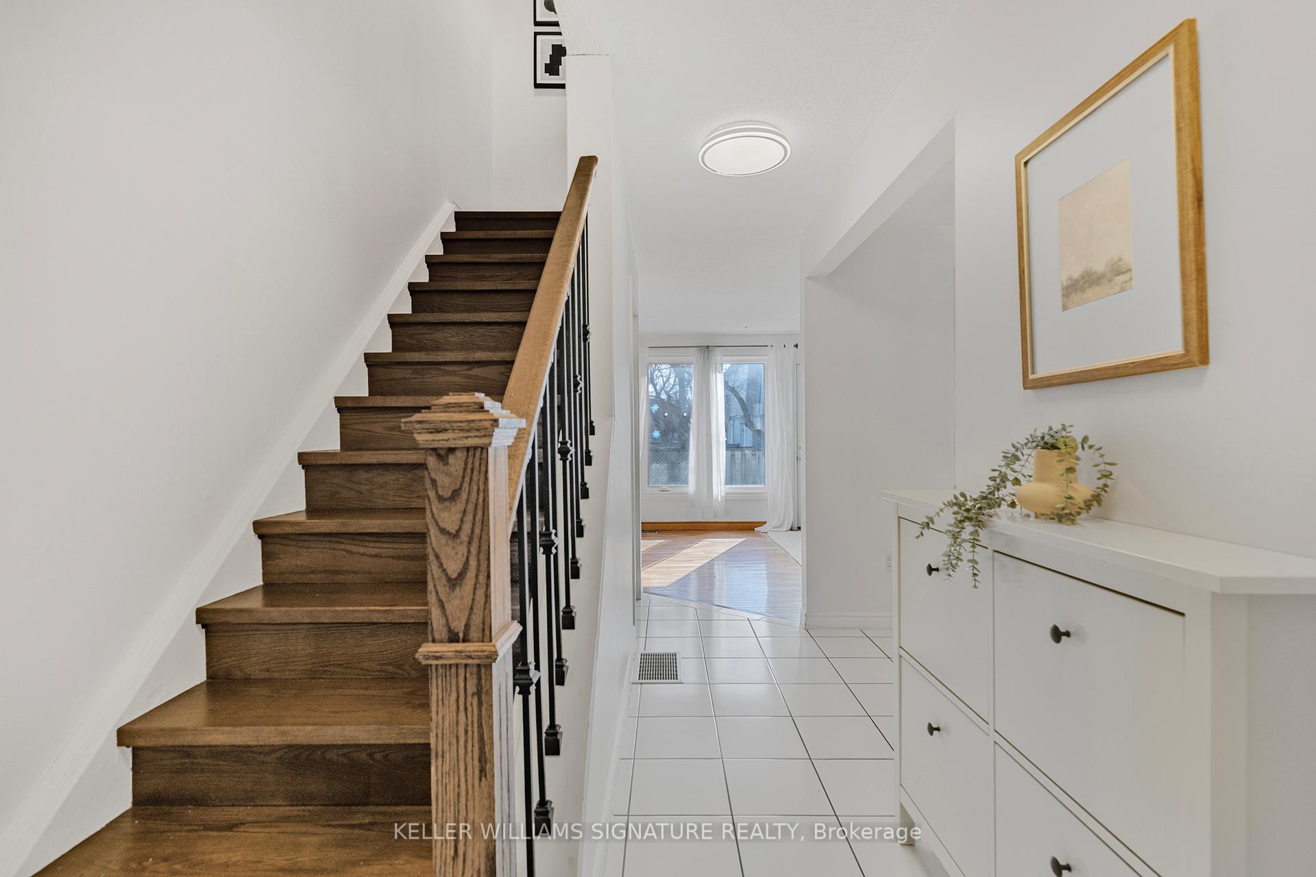 Photo 4 of Unit 48, 33 Rochelle Avenue, Hamilton, Quinndale — HOMEH