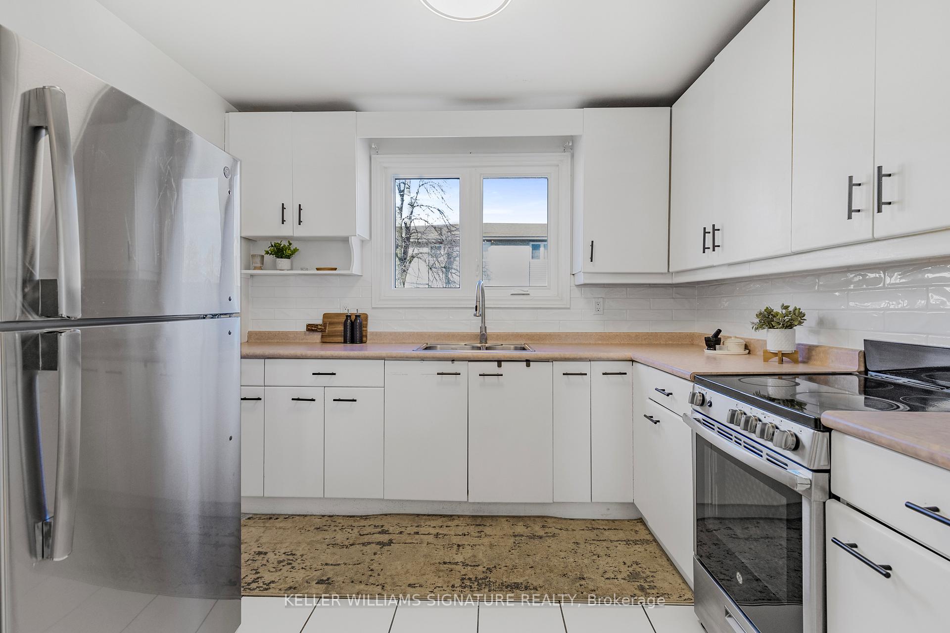 Photo 8 of Unit 48, 33 Rochelle Avenue, Hamilton, Quinndale — HOMEH