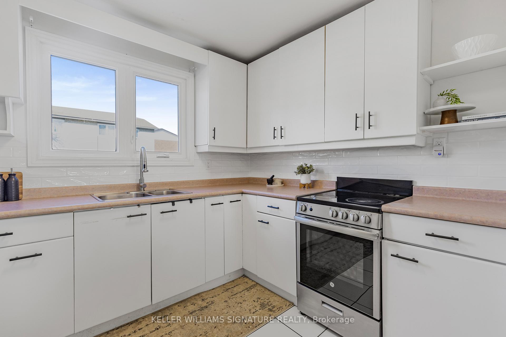 Photo 9 of Unit 48, 33 Rochelle Avenue, Hamilton, Quinndale — HOMEH