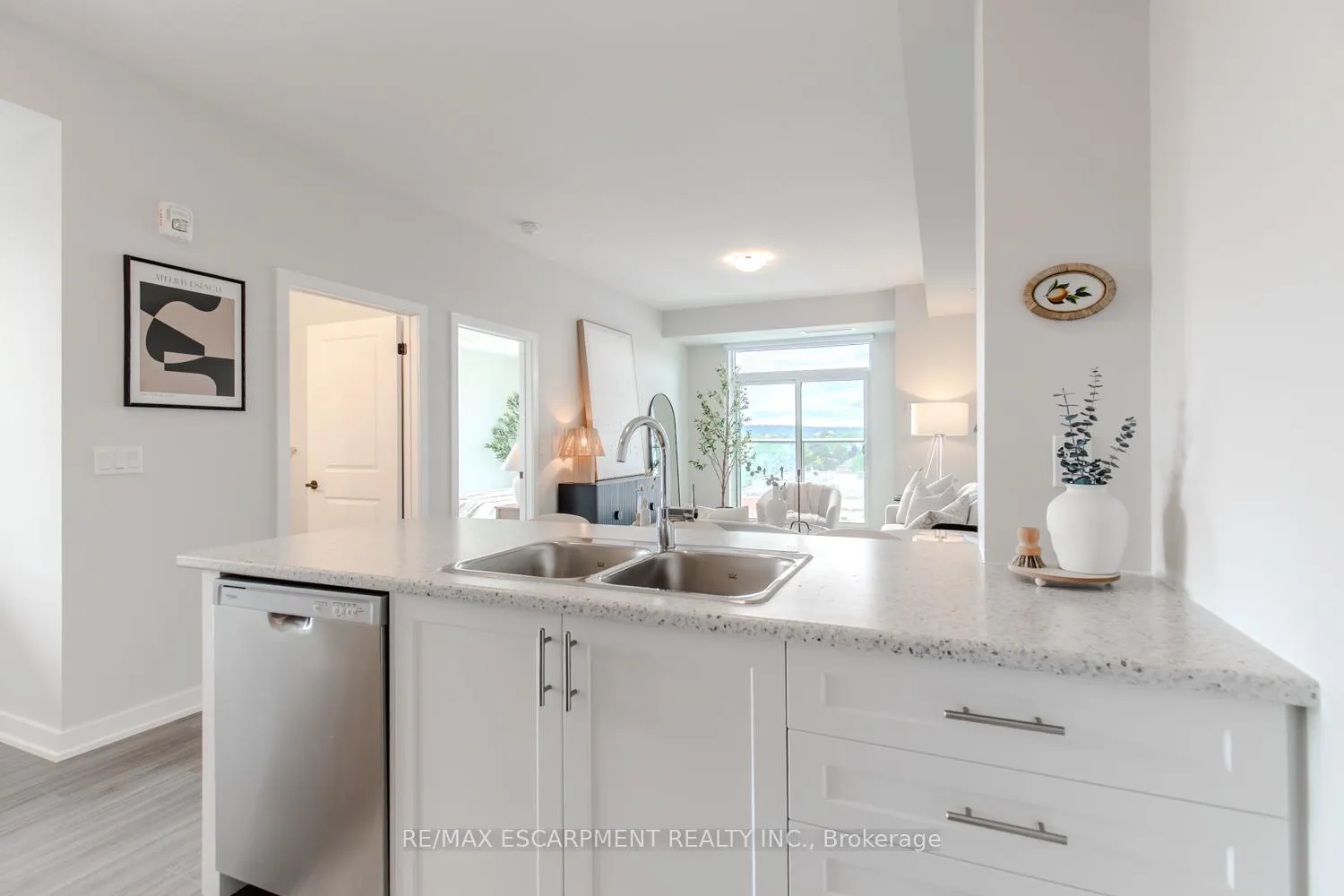 Photo 12 of Unit 1311, 870 Queenston Road, Hamilton, Stoney Creek — HOMEH