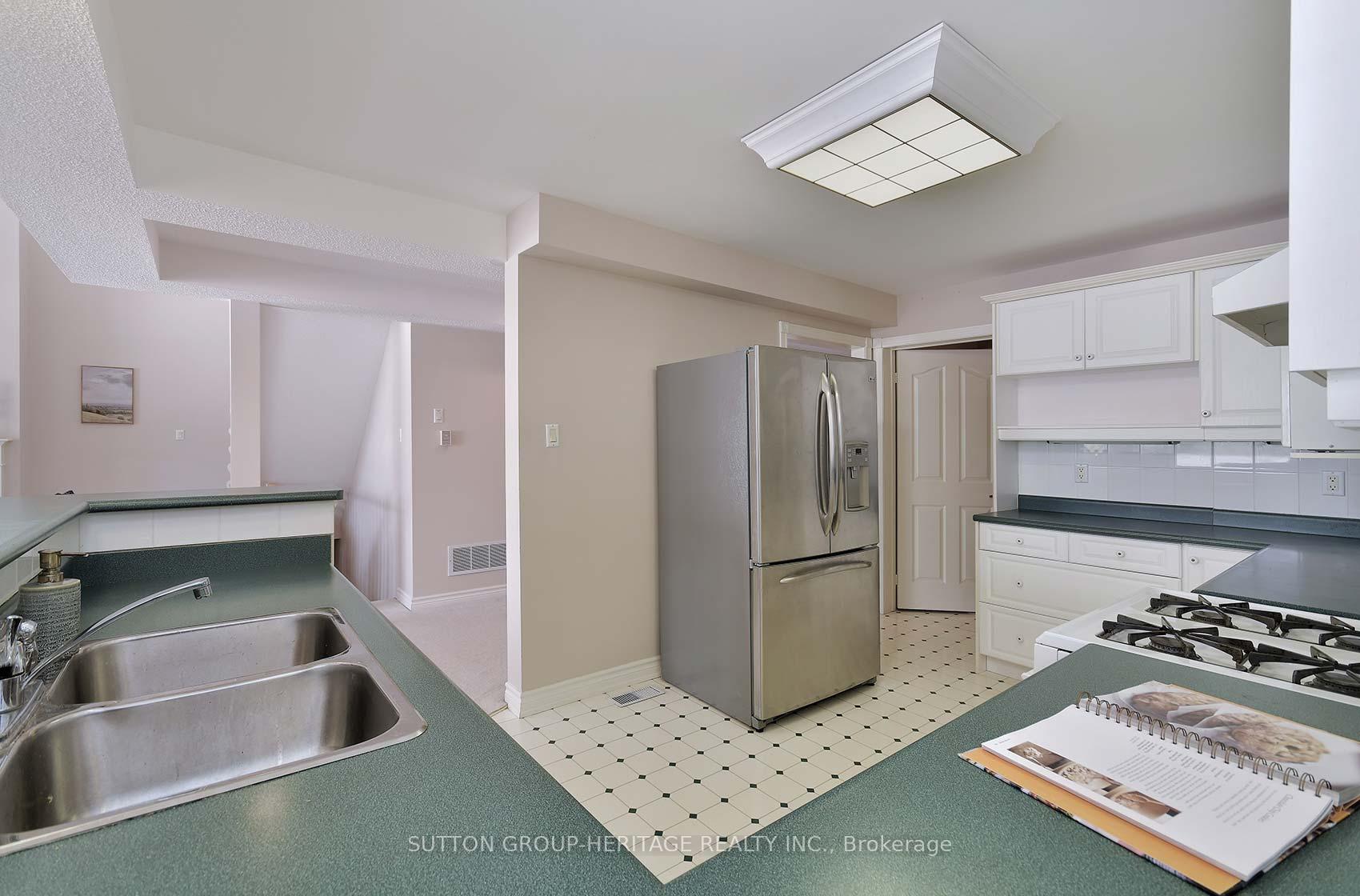 Photo 33 of 6 Loon Harbour Way, Markham, Greensborough — HOMEH
