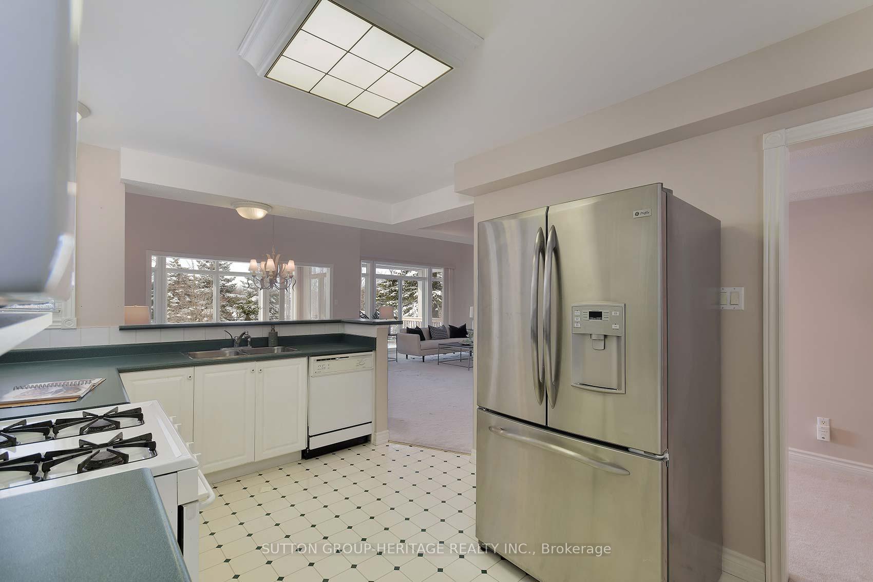Photo 13 of 6 Loon Harbour Way, Markham, Greensborough — HOMEH