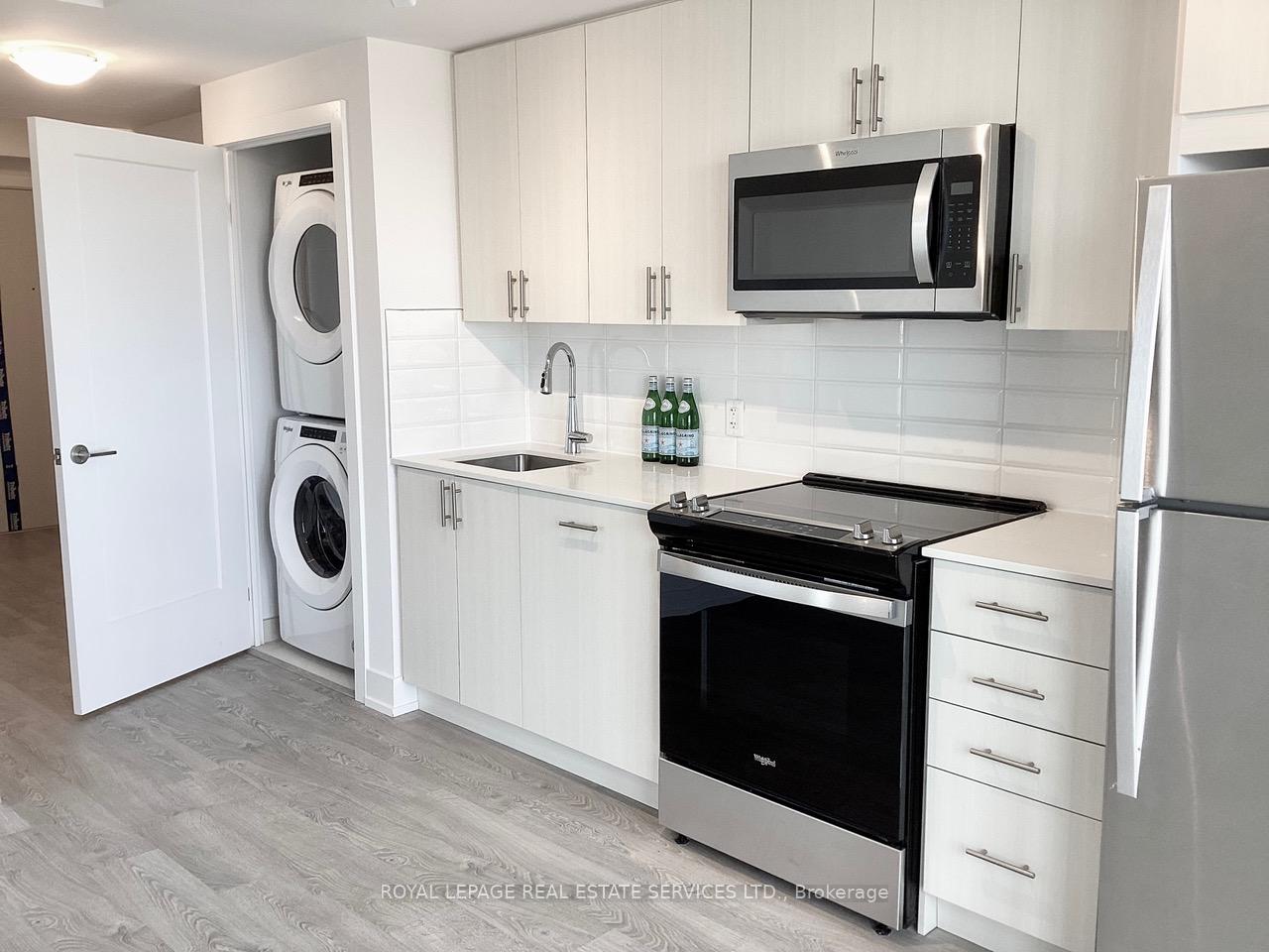 Photo 2 of Unit 2307, 2550 Simcoe Street N, Oshawa, Windfields — HOMEH