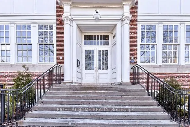 Photo 2 of Unit 401, 64 Wells Street, Aurora, Aurora Village — HOMEH