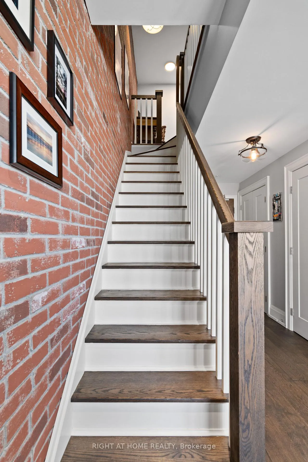 Photo 14 of Unit 401, 64 Wells Street, Aurora, Aurora Village — HOMEH