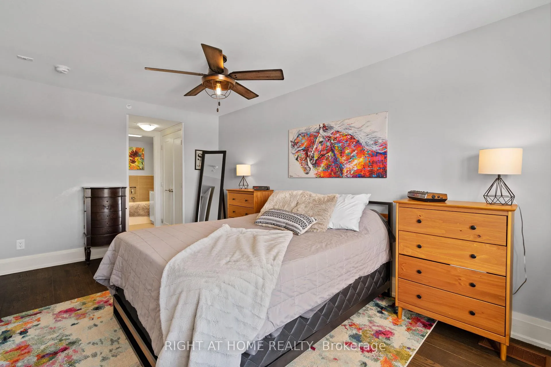 Photo 16 of Unit 401, 64 Wells Street, Aurora, Aurora Village — HOMEH