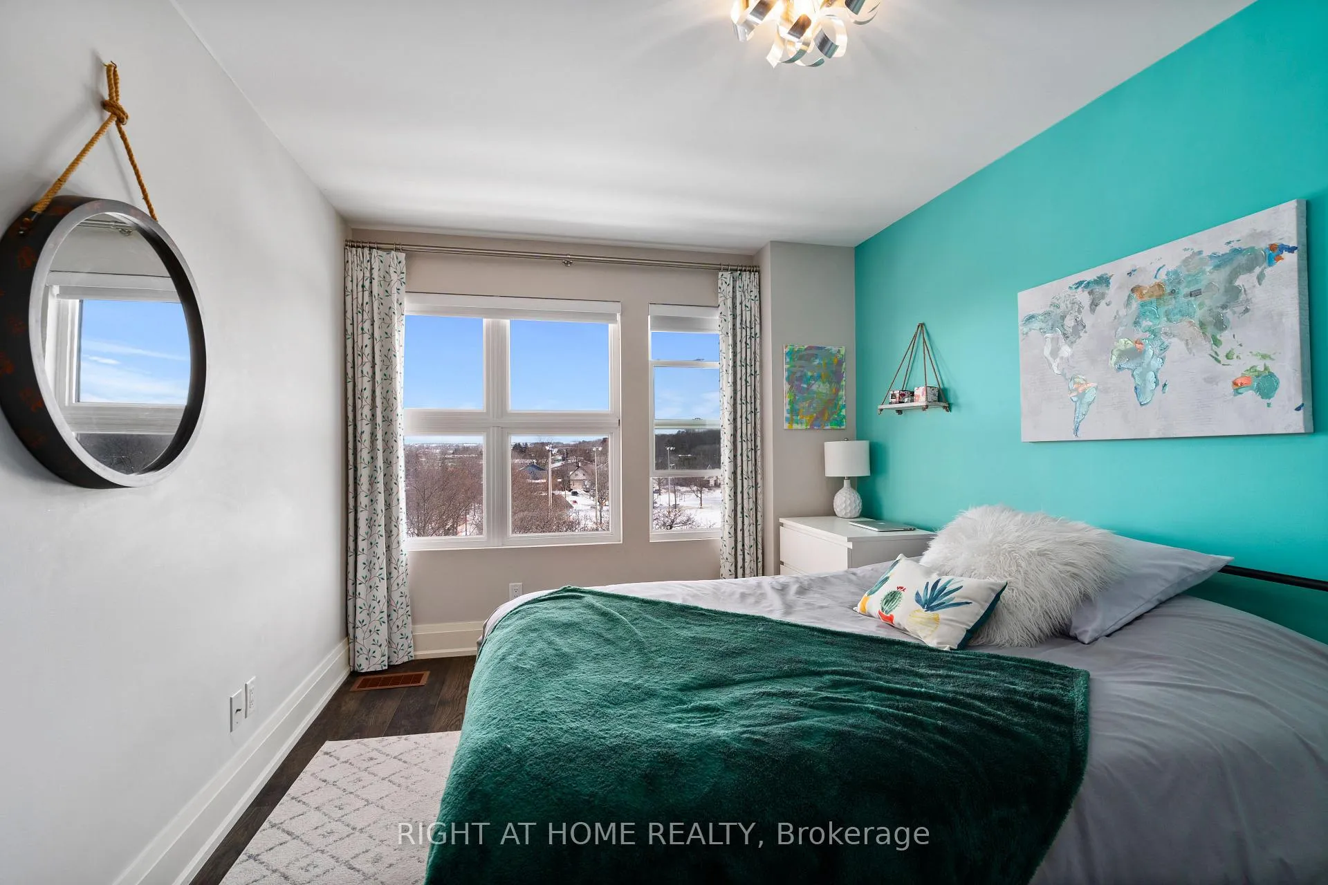 Photo 18 of Unit 401, 64 Wells Street, Aurora, Aurora Village — HOMEH