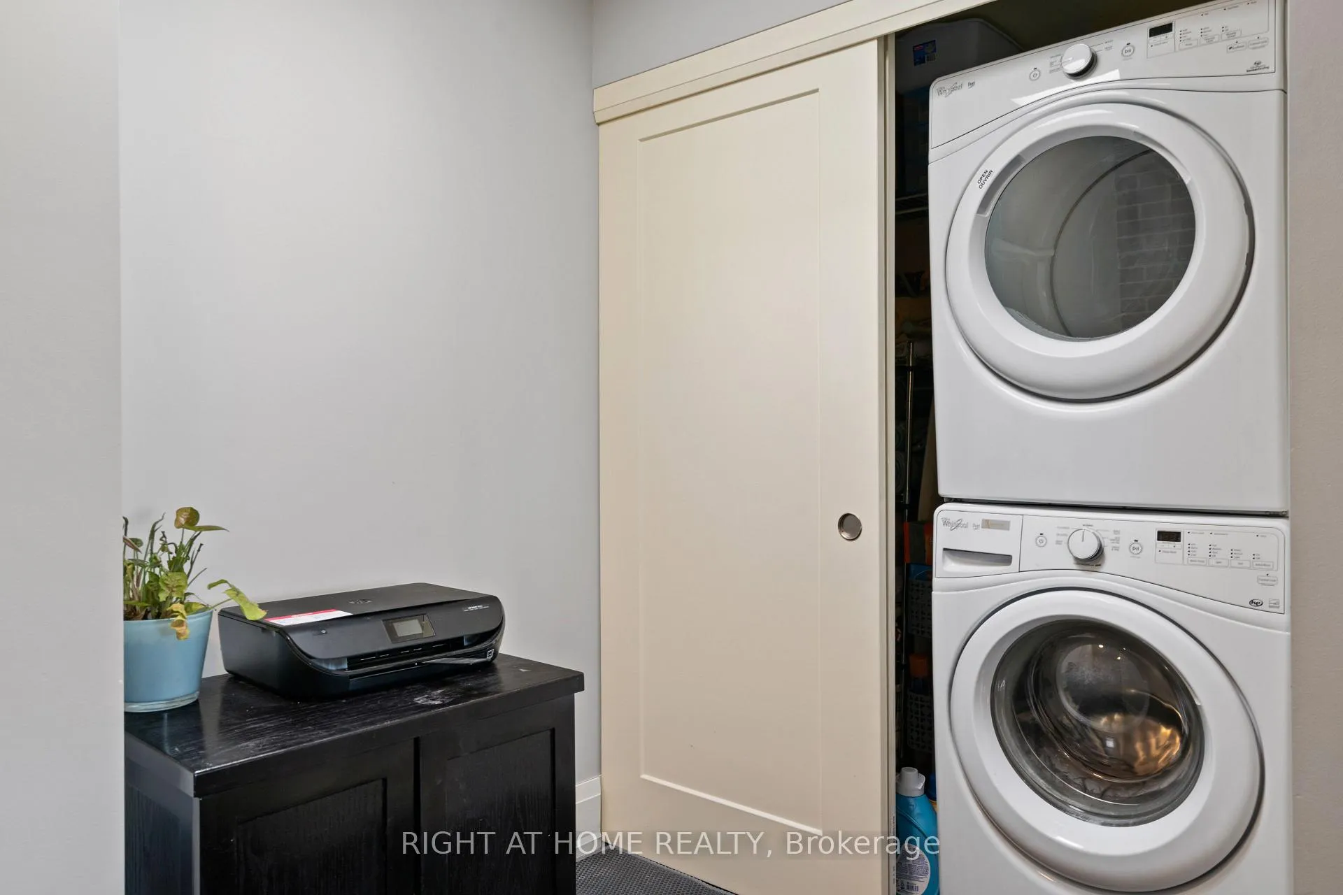 Photo 21 of Unit 401, 64 Wells Street, Aurora, Aurora Village — HOMEH