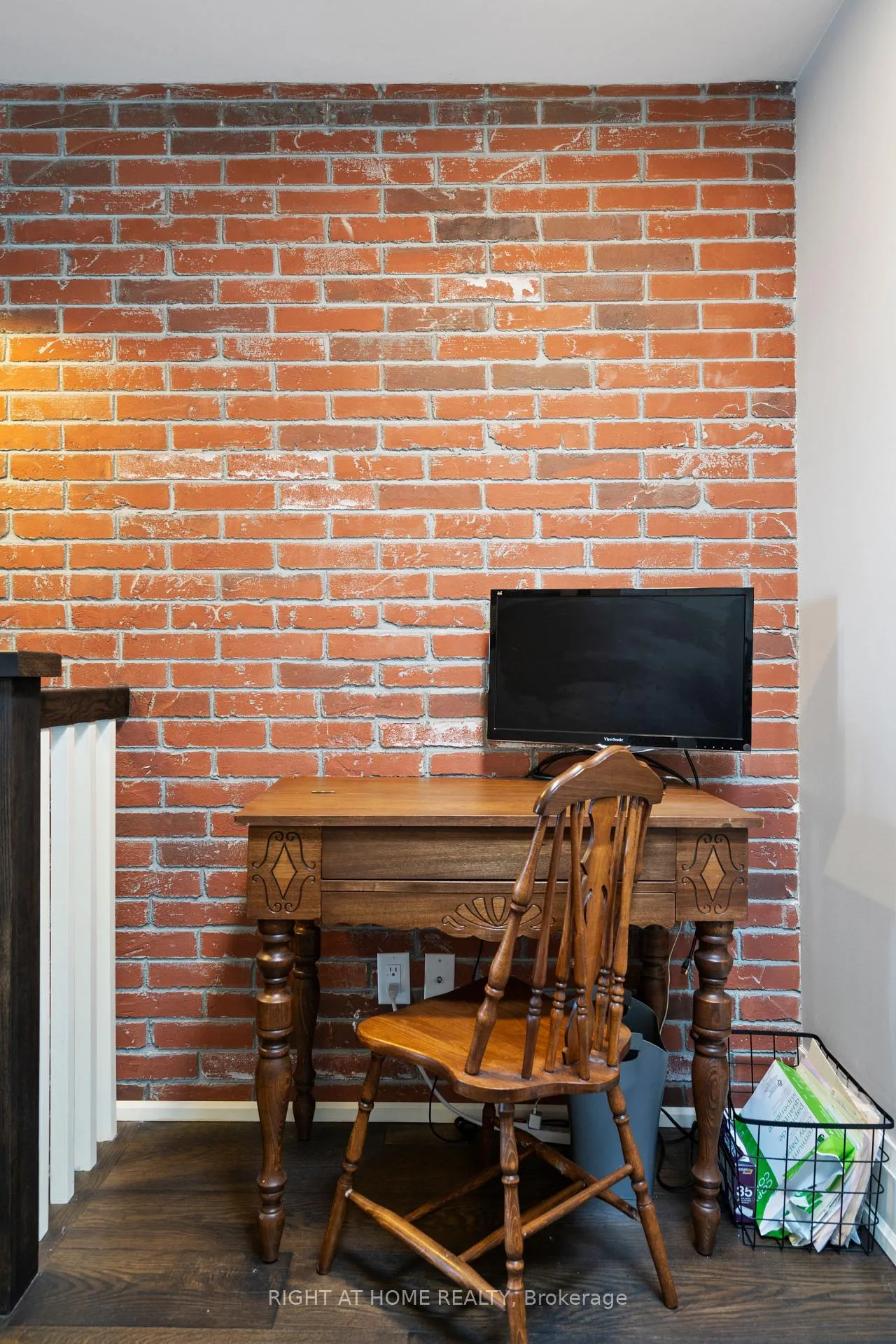 Photo 22 of Unit 401, 64 Wells Street, Aurora, Aurora Village — HOMEH