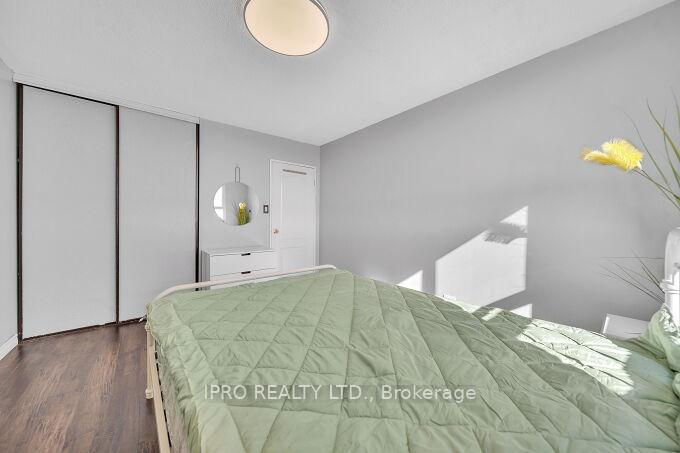 Photo 9 of Unit 1401, 225 Harvard Place, Waterloo — HOMEH