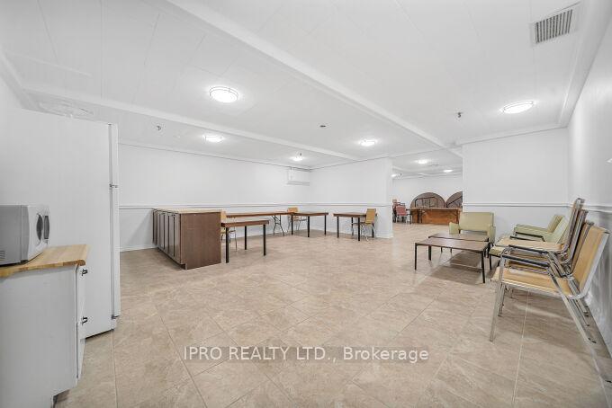 Photo 14 of Unit 1401, 225 Harvard Place, Waterloo — HOMEH