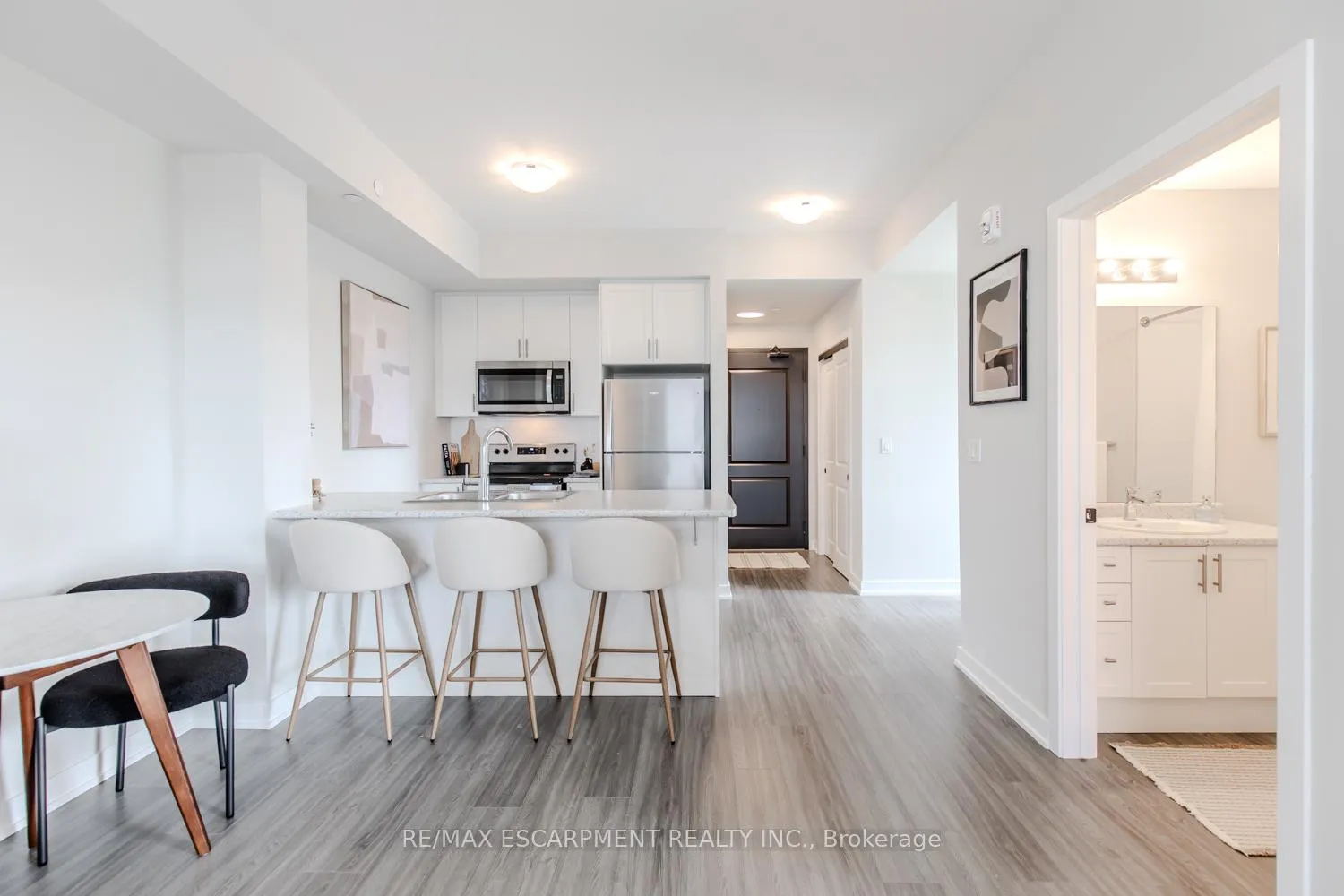 Photo 7 of Unit 1106, 870 Queenston Road, Hamilton, Stoney Creek — HOMEH