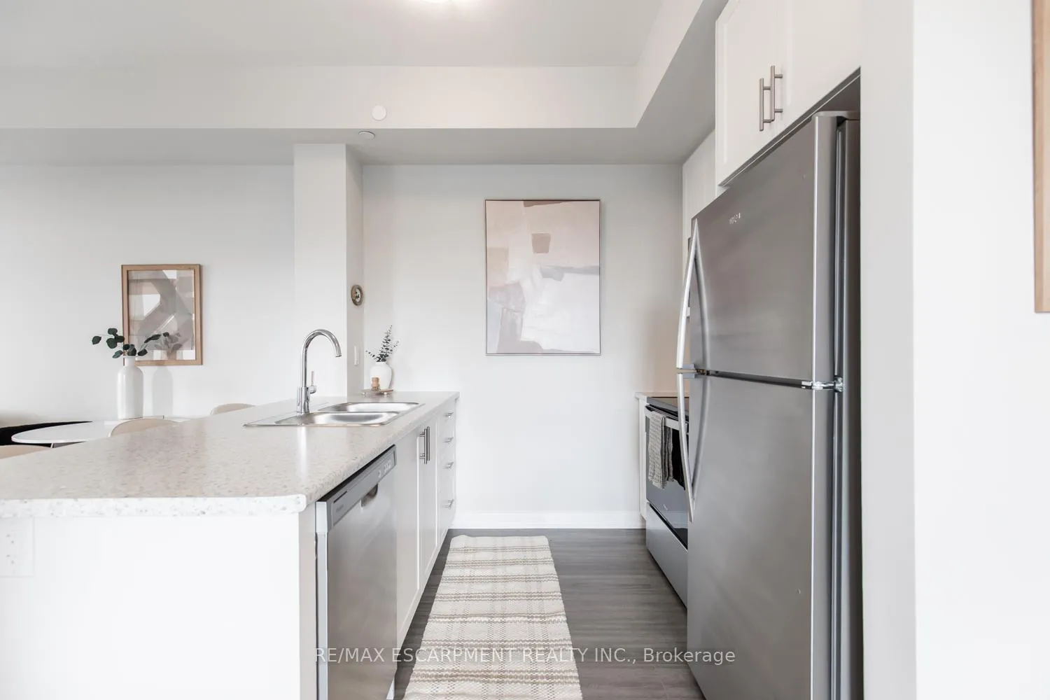 Photo 8 of Unit 1106, 870 Queenston Road, Hamilton, Stoney Creek — HOMEH
