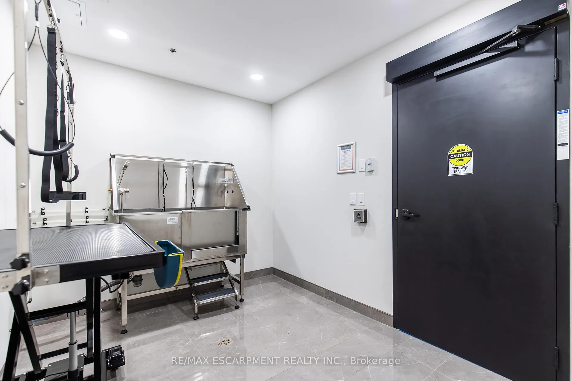 Photo 29 of Unit 1106, 870 Queenston Road, Hamilton, Stoney Creek — HOMEH
