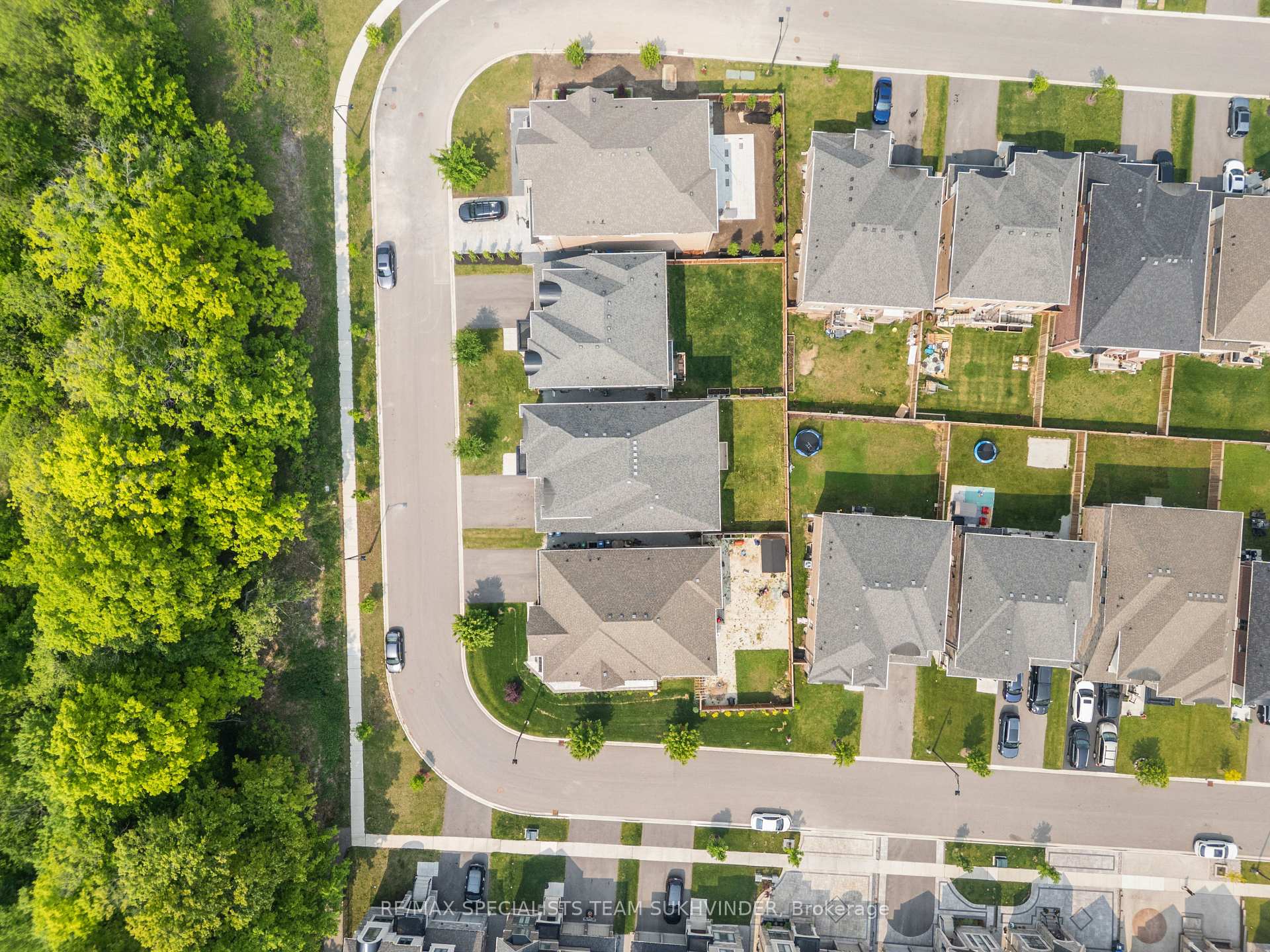 Photo 41 of 27 Daisy Meadow Crescent, Caledon, Caledon East — HOMEH