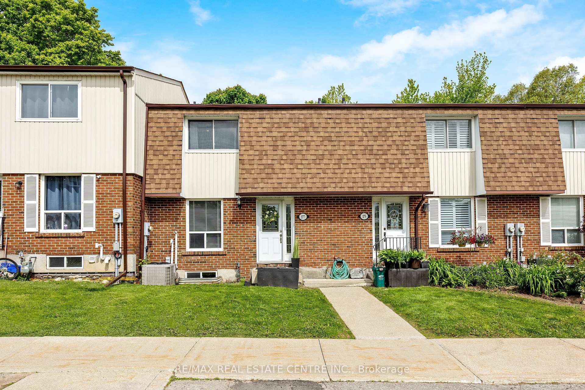 Photo 9 of 177 Kingham Road, Halton Hills, Acton — HOMEH