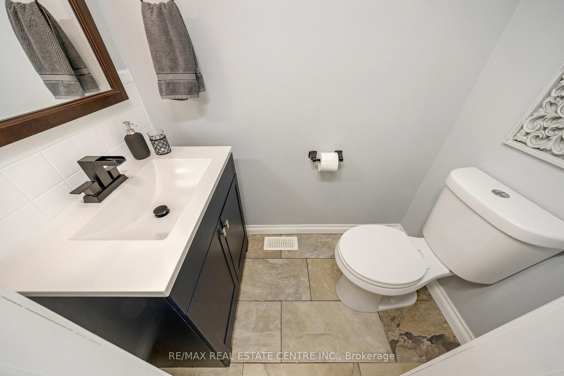Photo 2 of 177 Kingham Road, Halton Hills, Acton — HOMEH