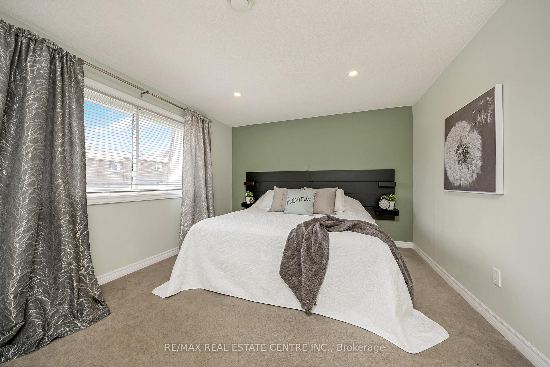 Photo 5 of 177 Kingham Road, Halton Hills, Acton — HOMEH