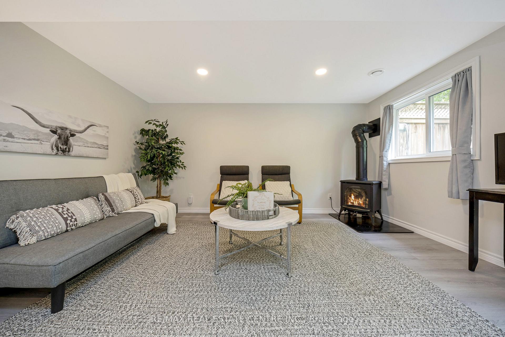 Photo 11 of 177 Kingham Road, Halton Hills, Acton — HOMEH