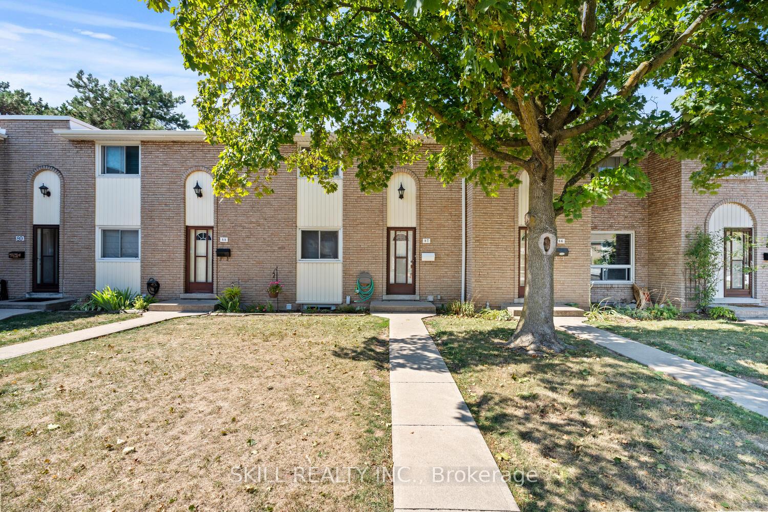 Photo 1 of Unit 87, 151 Gateshead Crescent, Hamilton, Stoney Creek — HOMEH