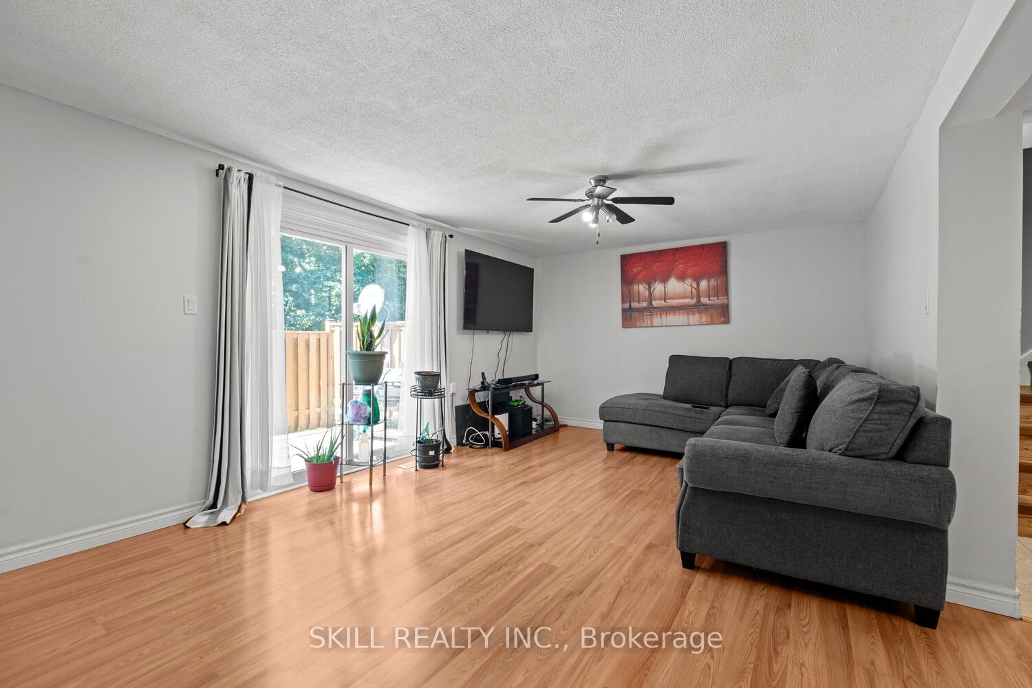 Photo 5 of Unit 87, 151 Gateshead Crescent, Hamilton, Stoney Creek — HOMEH
