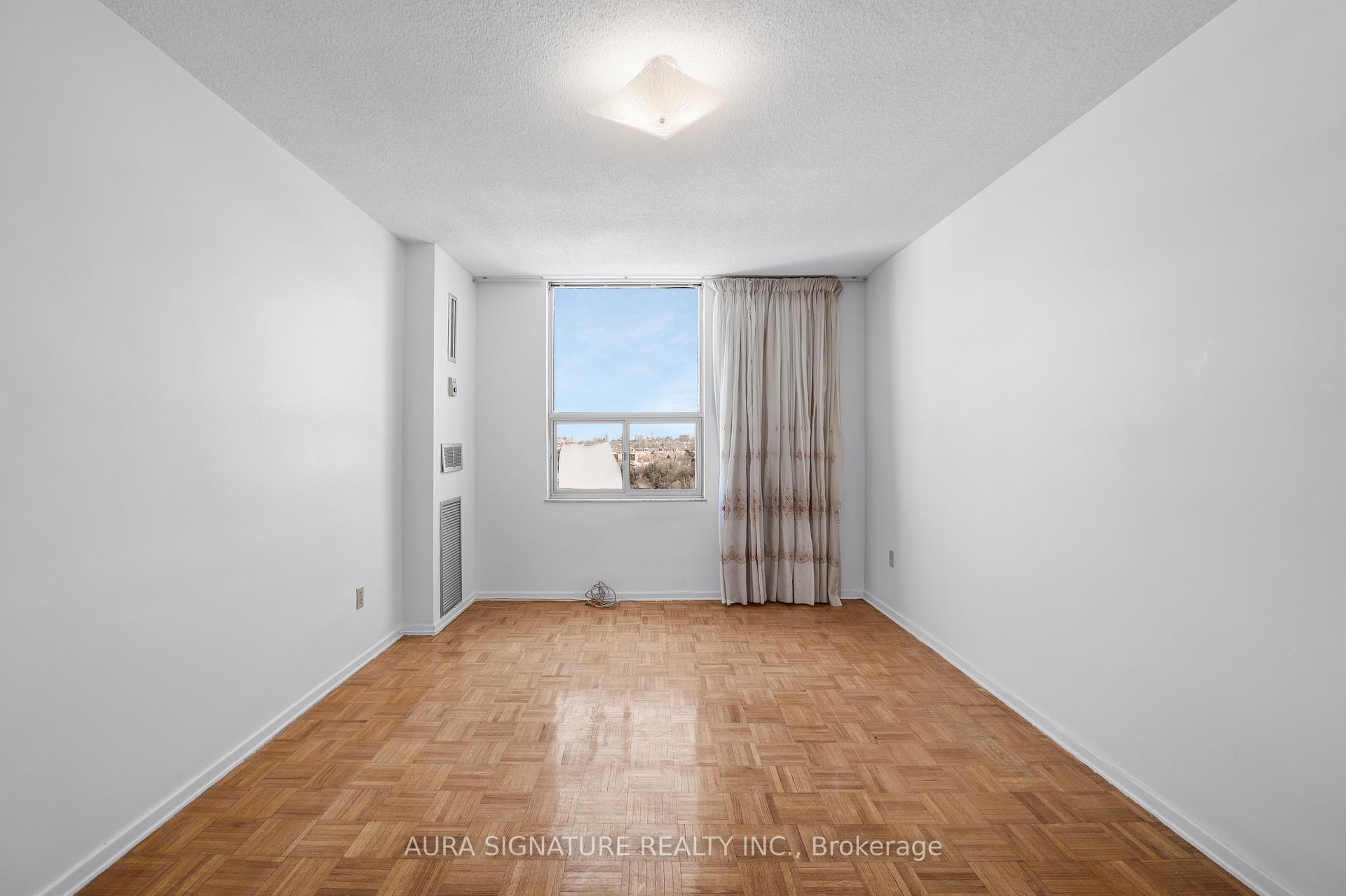 Photo 18 of Unit PH 11, 20 Edgecliff Golfway, Toronto, Flemingdon Park — HOMEH