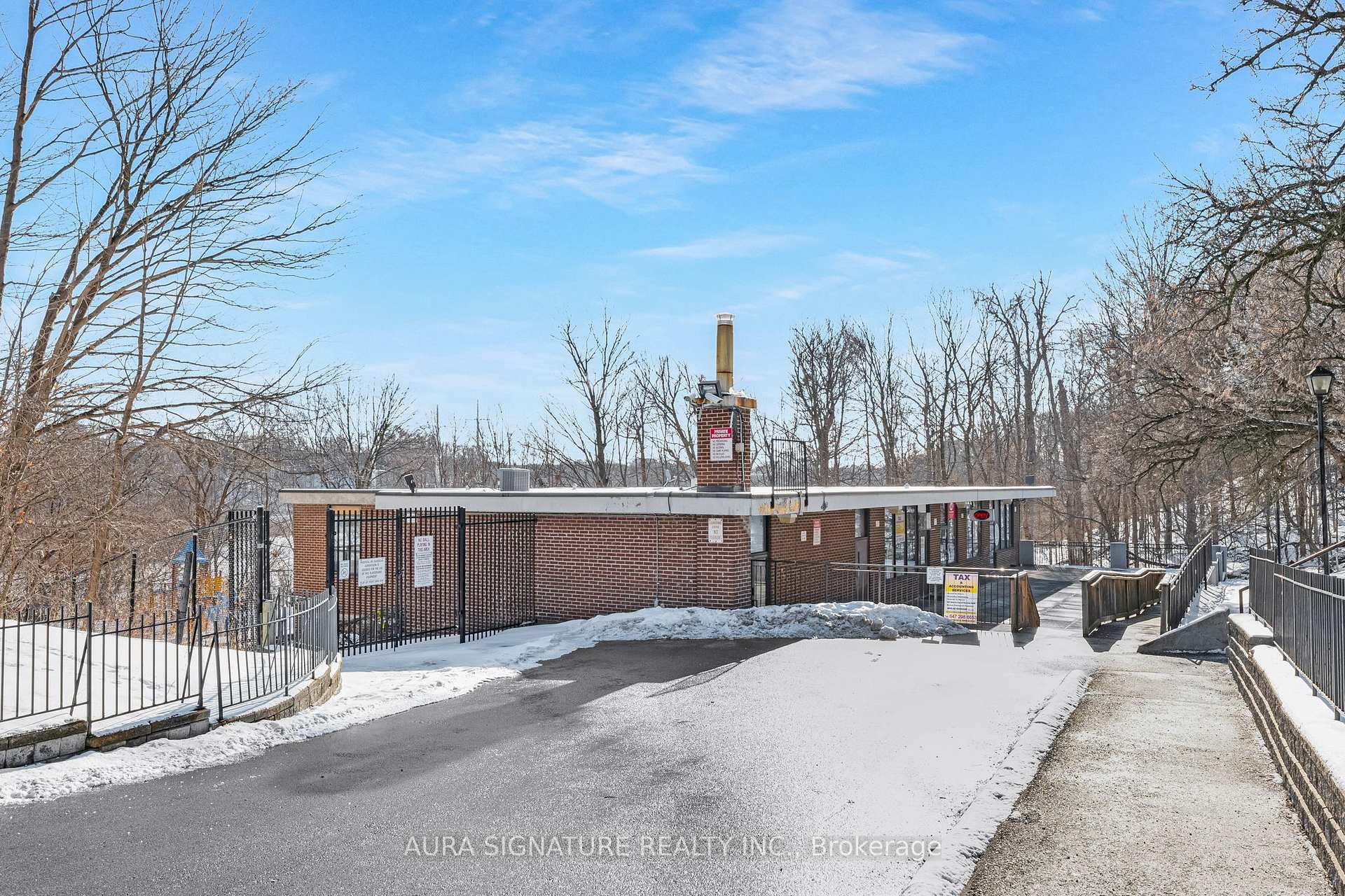 Photo 29 of Unit PH 11, 20 Edgecliff Golfway, Toronto, Flemingdon Park — HOMEH