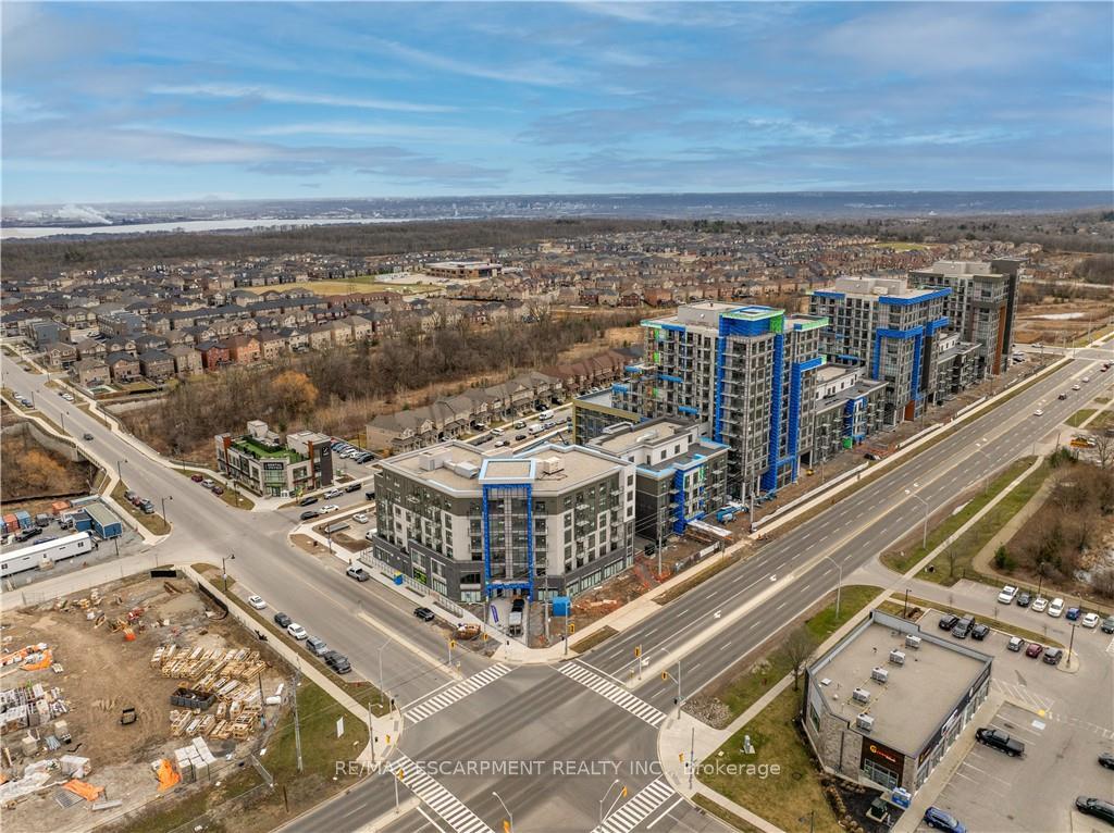 Photo 42 of Unit 335, 10 Mallard Trail, Hamilton, Waterdown — HOMEH