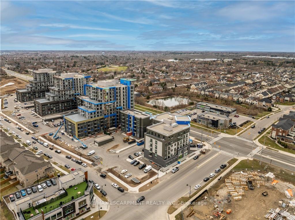Photo 43 of Unit 335, 10 Mallard Trail, Hamilton, Waterdown — HOMEH