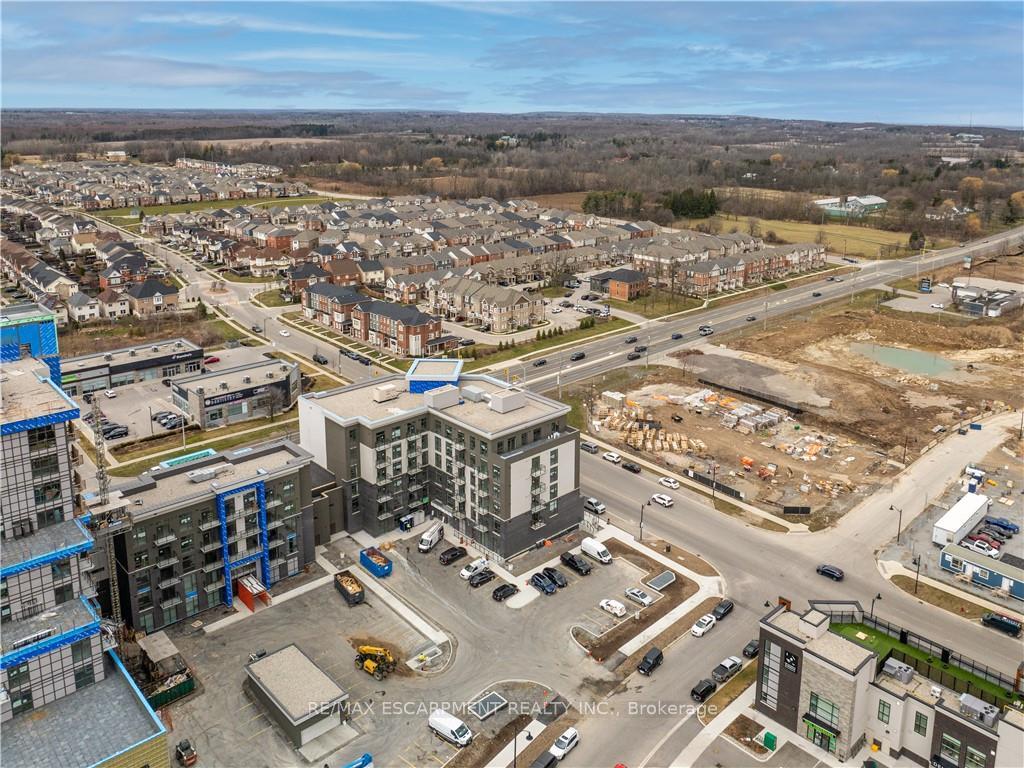 Photo 44 of Unit 335, 10 Mallard Trail, Hamilton, Waterdown — HOMEH