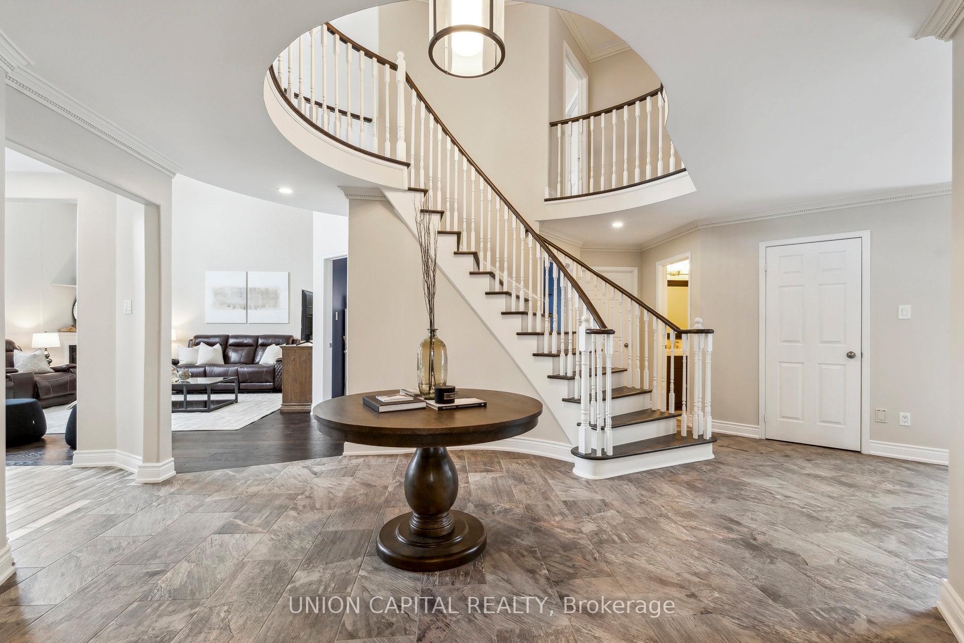 Photo 5 of 85 Charing Crescent, Aurora, Aurora Highlands — HOMEH