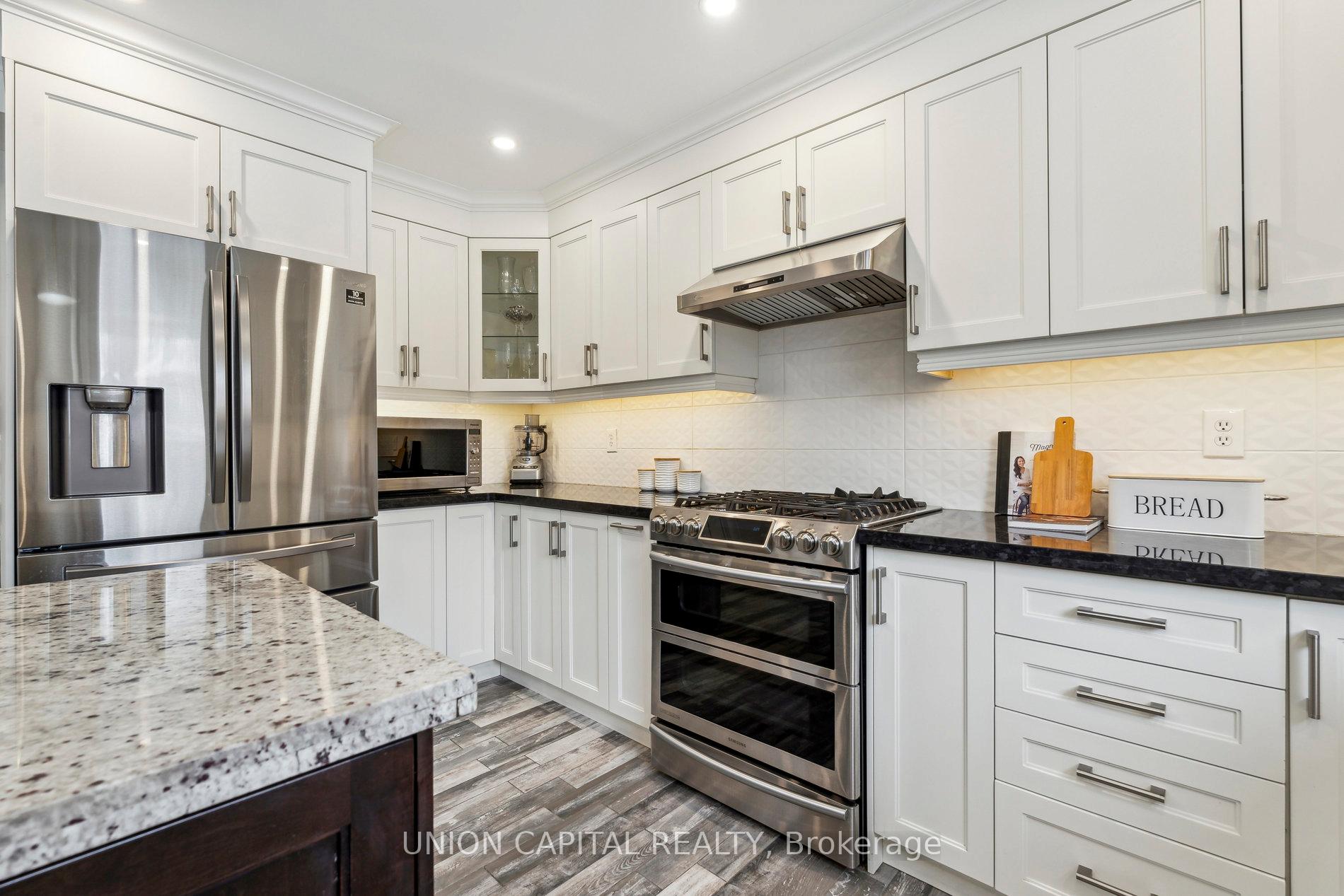 Photo 13 of 85 Charing Crescent, Aurora, Aurora Highlands — HOMEH