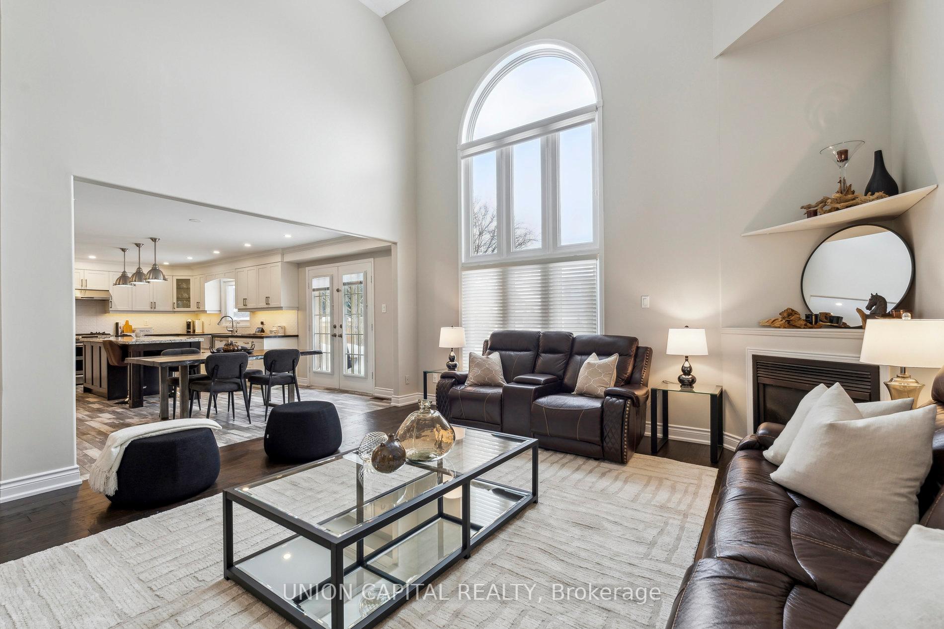 Photo 17 of 85 Charing Crescent, Aurora, Aurora Highlands — HOMEH