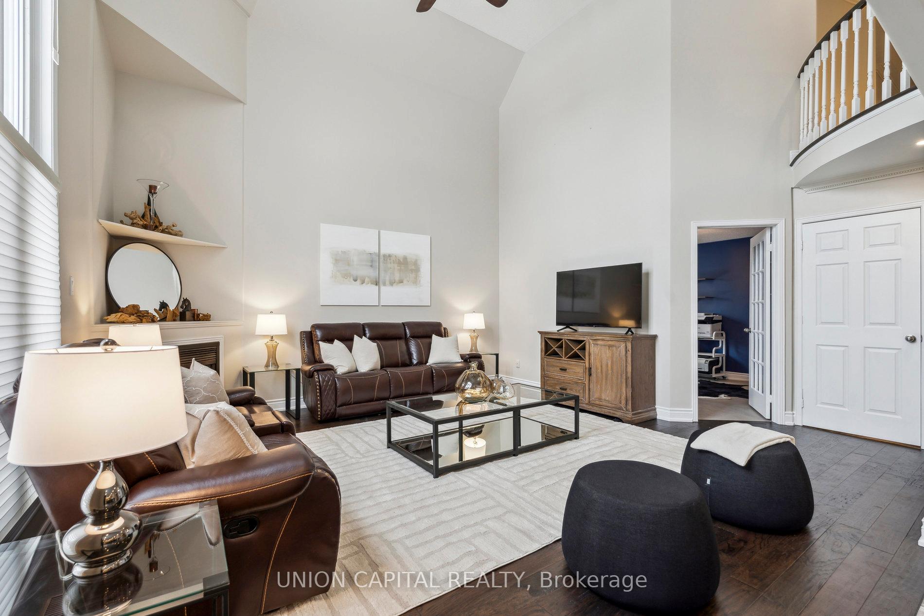 Photo 18 of 85 Charing Crescent, Aurora, Aurora Highlands — HOMEH