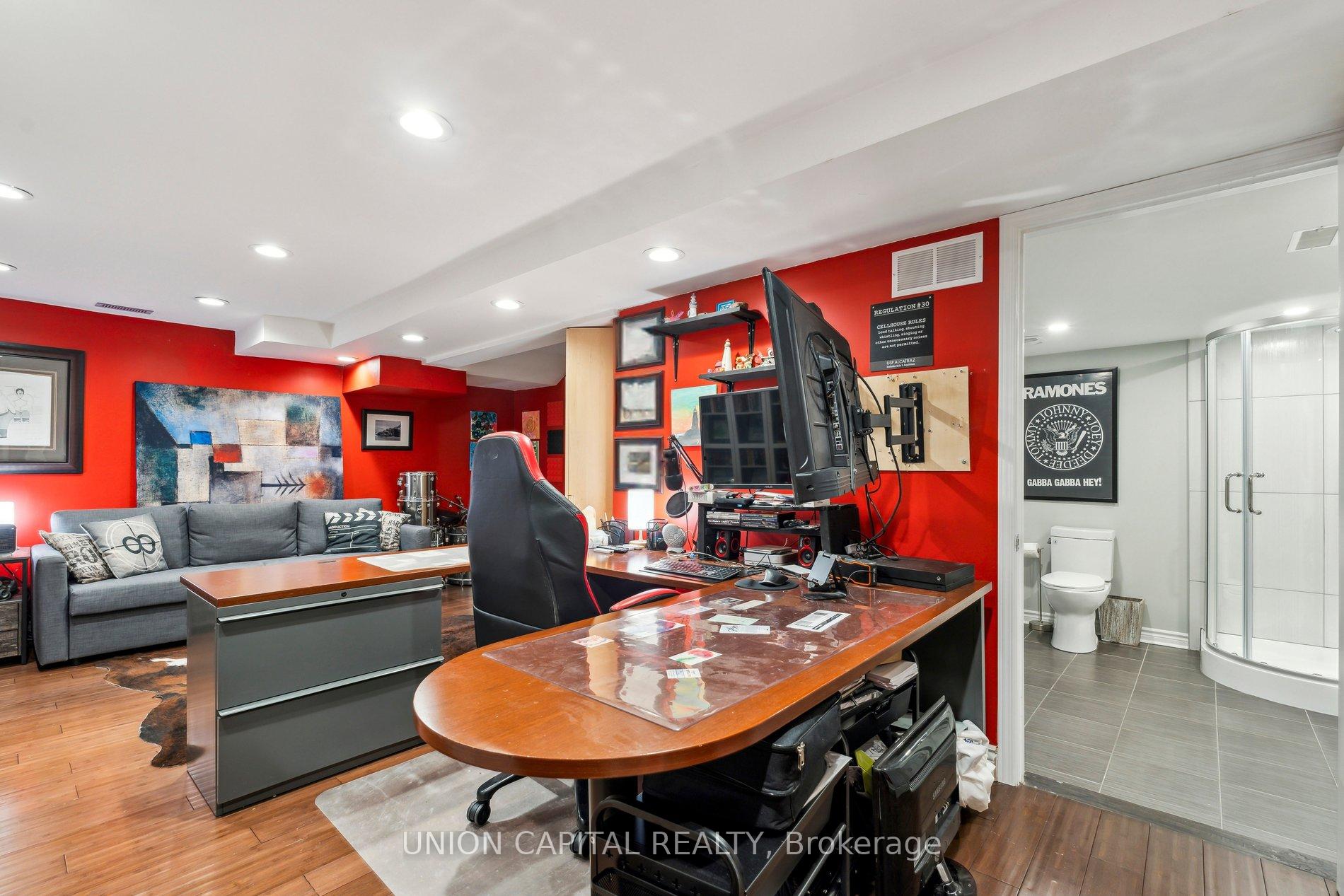 Photo 49 of 85 Charing Crescent, Aurora, Aurora Highlands — HOMEH