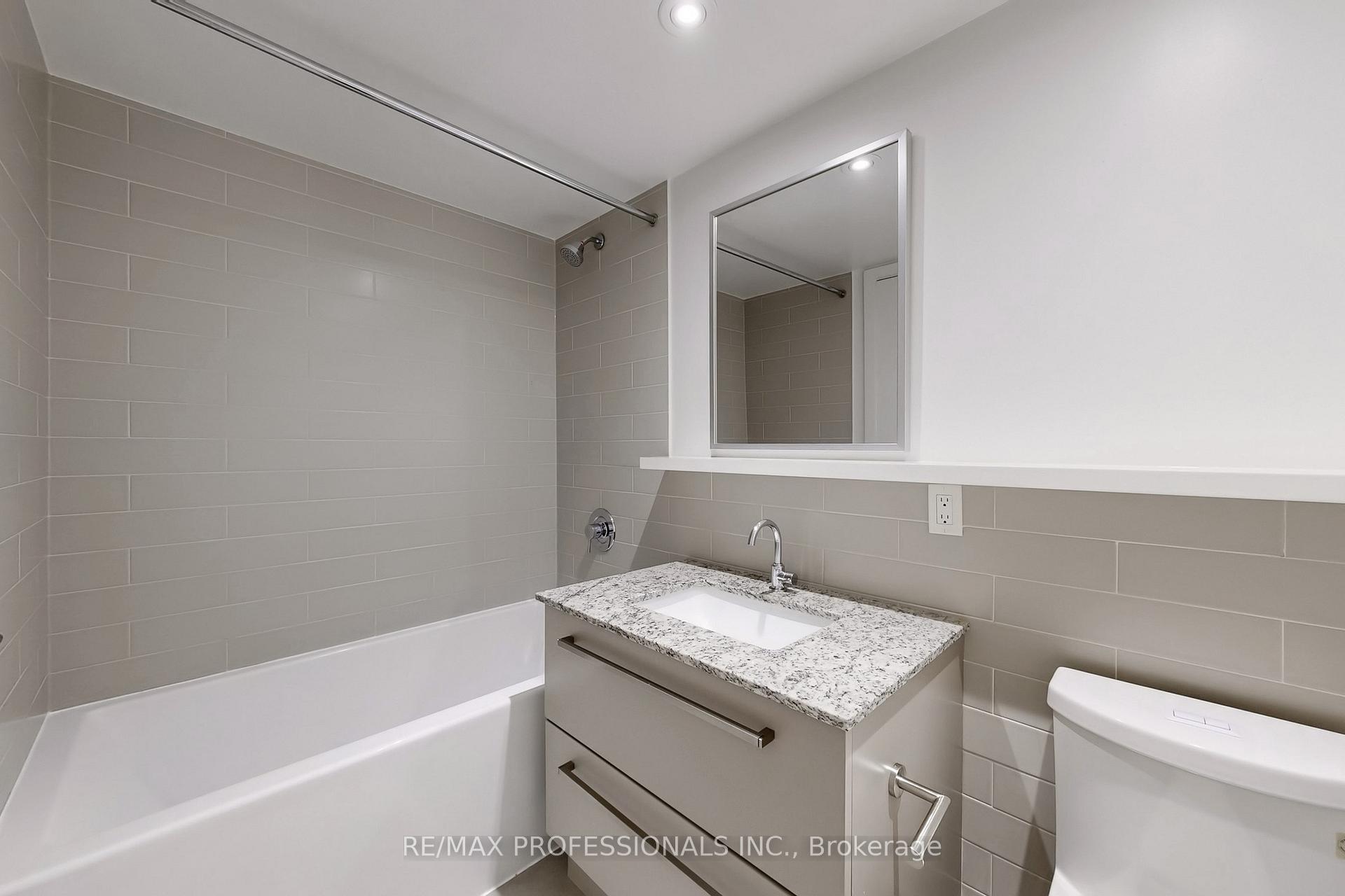Photo 13 of Unit 613, 120 Varna Drive, Toronto, Englemount-Lawrence — HOMEH