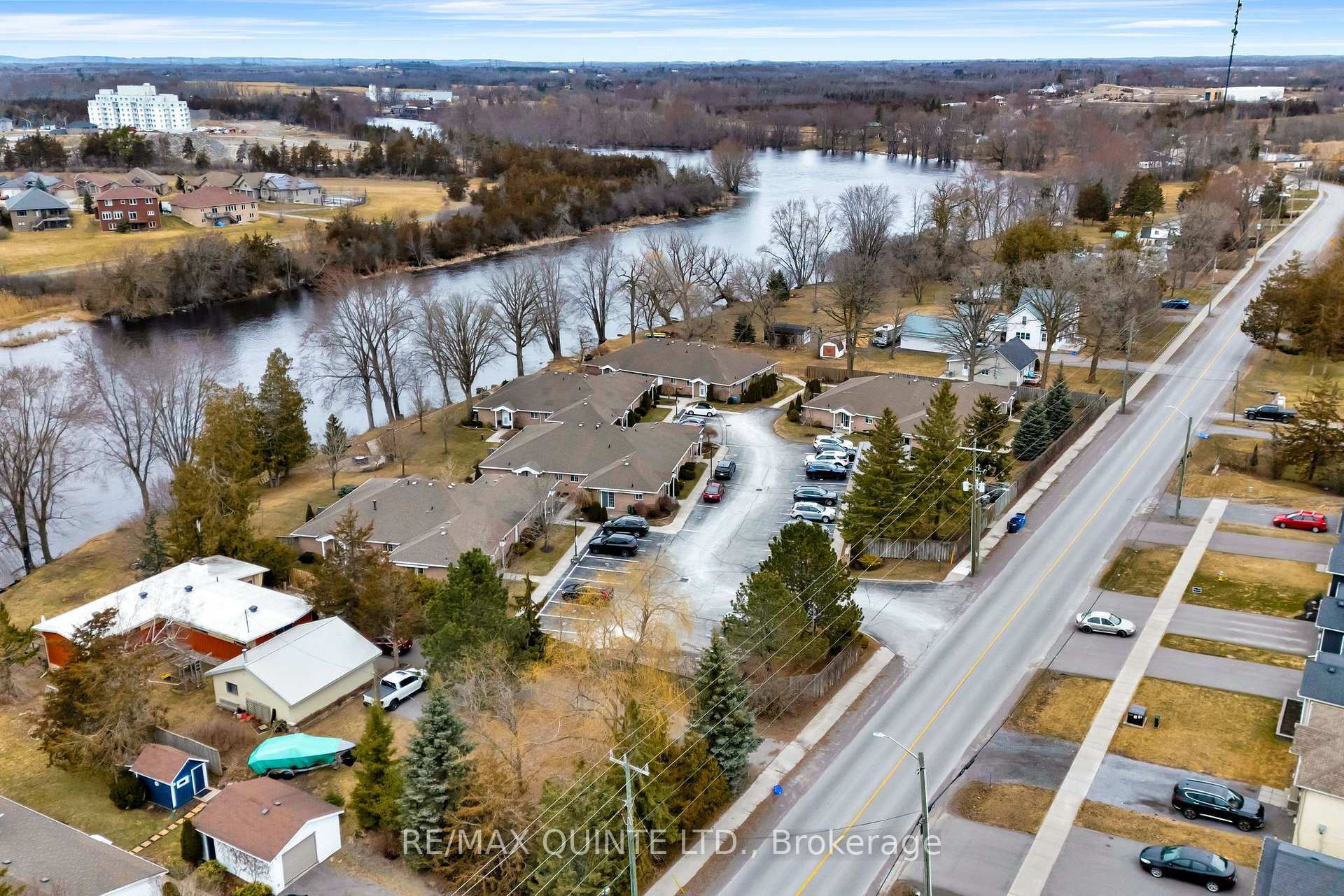 Photo 1 of Unit 10, 351 Cannifton Road, Belleville, Thurlow Ward — HOMEH