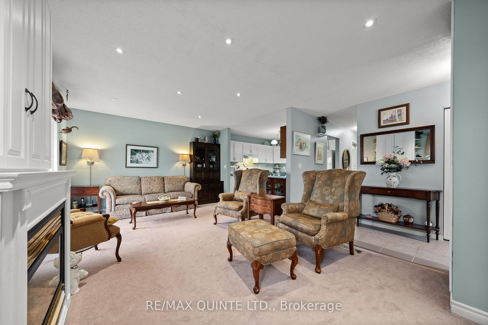 Photo 13 of Unit 10, 351 Cannifton Road, Belleville, Thurlow Ward — HOMEH
