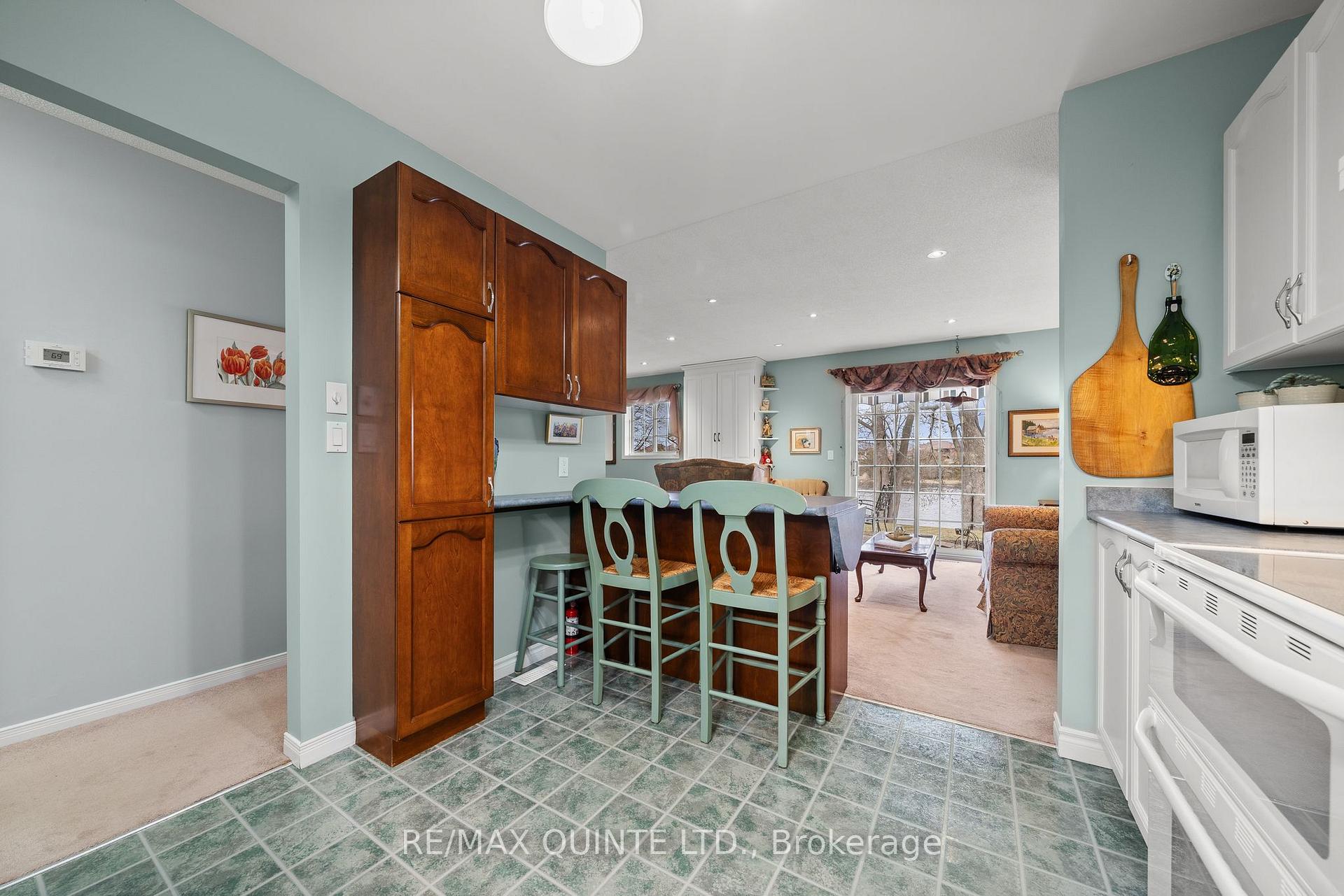 Photo 18 of Unit 10, 351 Cannifton Road, Belleville, Thurlow Ward — HOMEH
