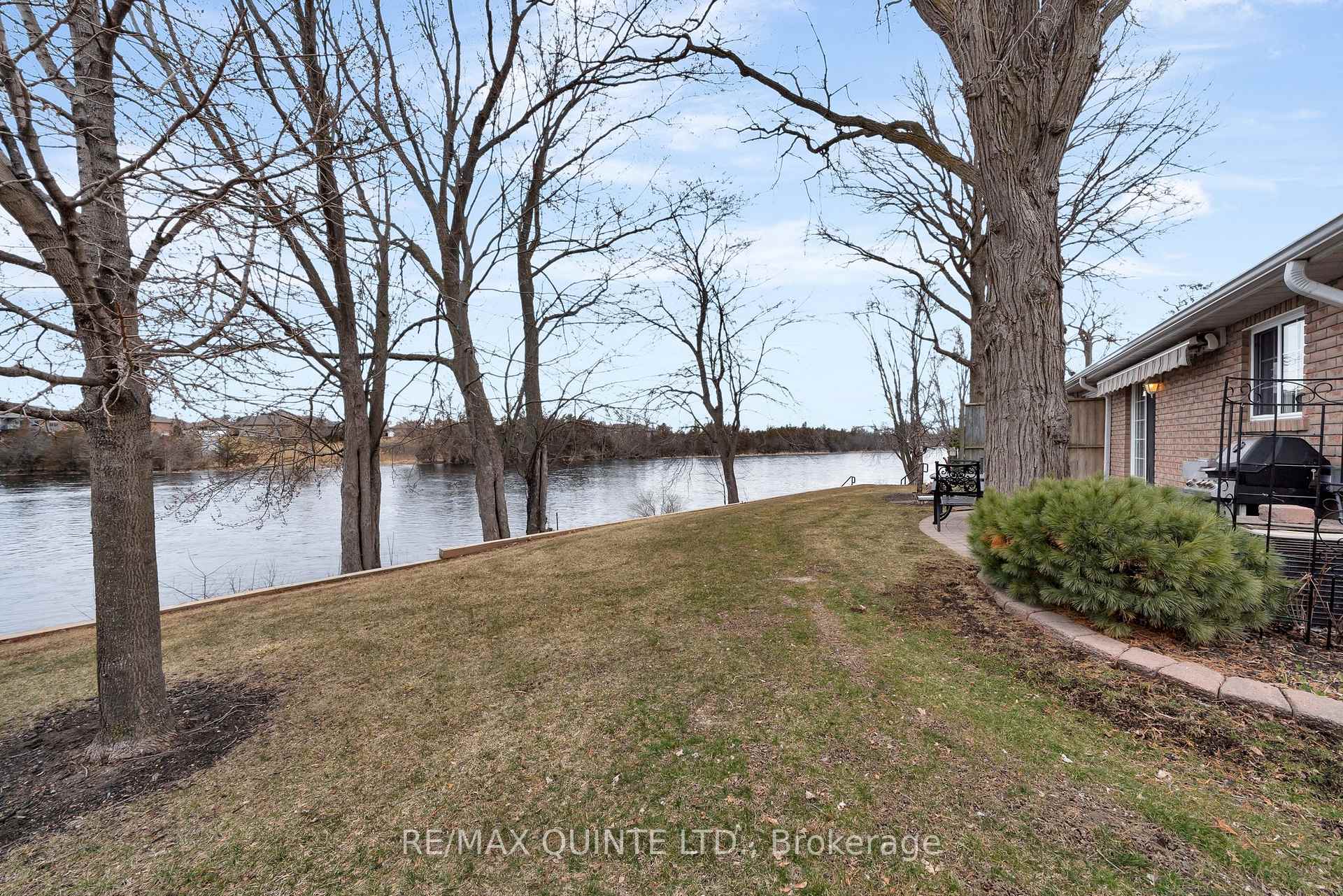 Photo 33 of Unit 10, 351 Cannifton Road, Belleville, Thurlow Ward — HOMEH