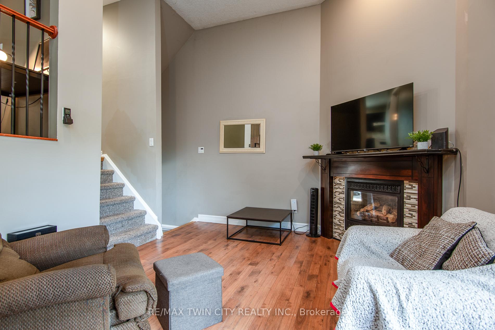 Photo 19 of Unit 9, 80 Old Country Drive, Kitchener — HOMEH