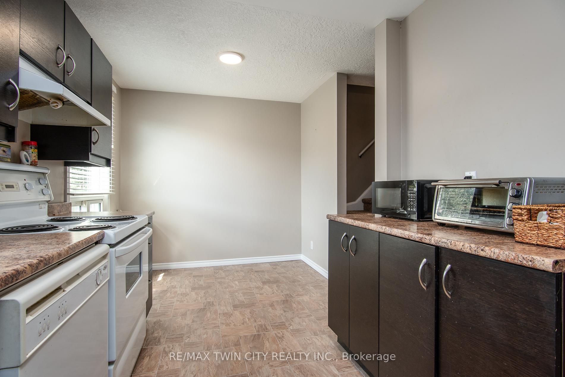 Photo 27 of Unit 9, 80 Old Country Drive, Kitchener — HOMEH