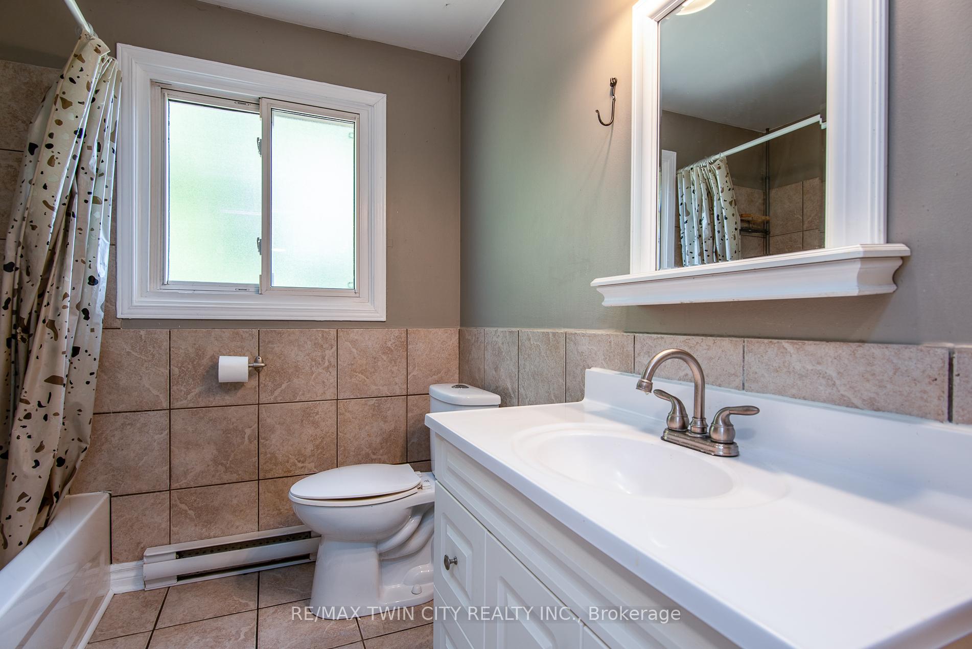 Photo 31 of Unit 9, 80 Old Country Drive, Kitchener — HOMEH