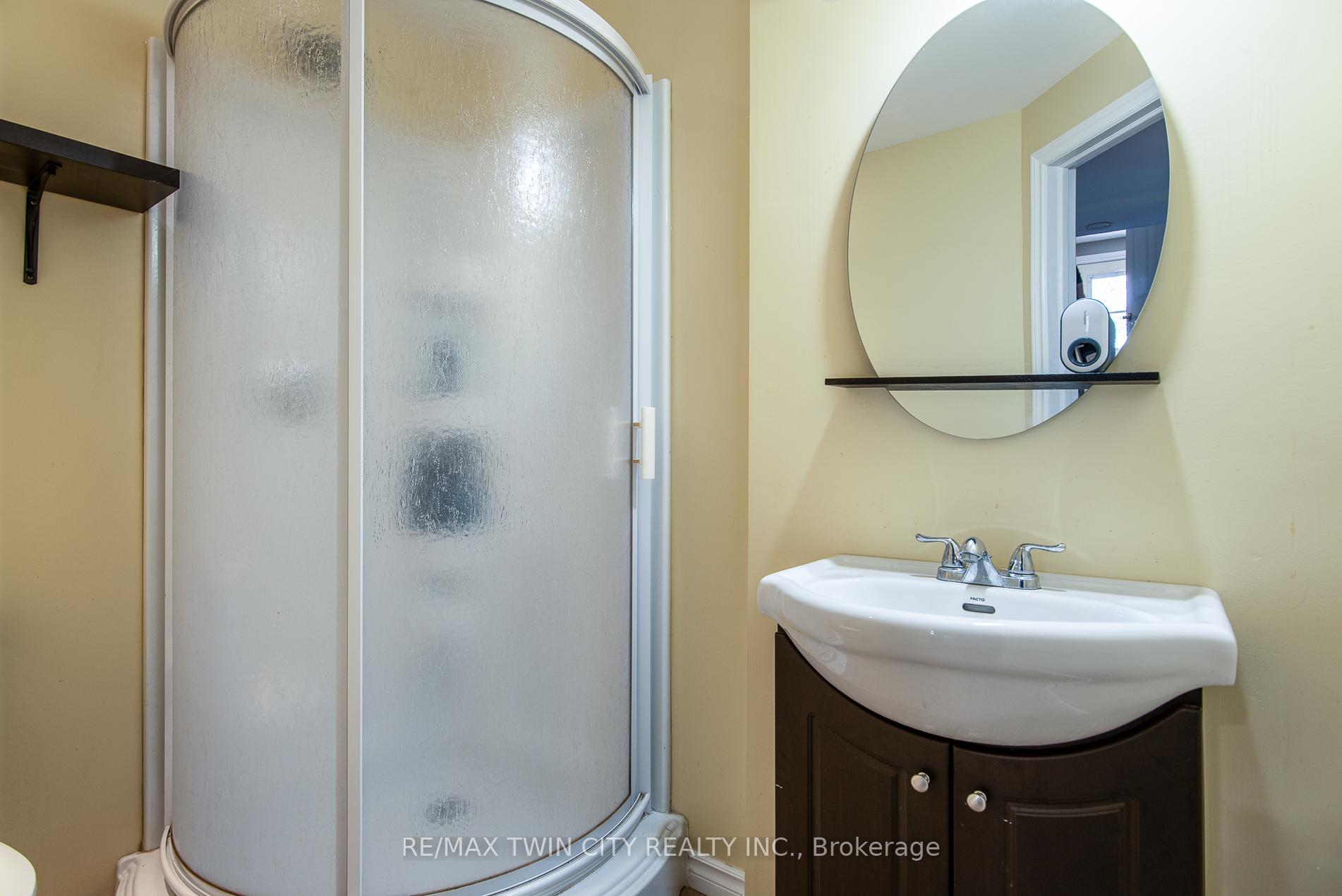 Photo 38 of Unit 9, 80 Old Country Drive, Kitchener — HOMEH