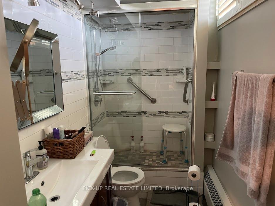 Photo 4 of Unit 1403, 60 Pavane Linkway, Toronto, Flemingdon Park — HOMEH
