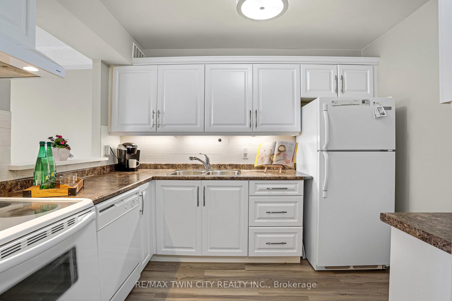 Photo 27 of Unit 202, 18 Holborn Court, Kitchener — HOMEH